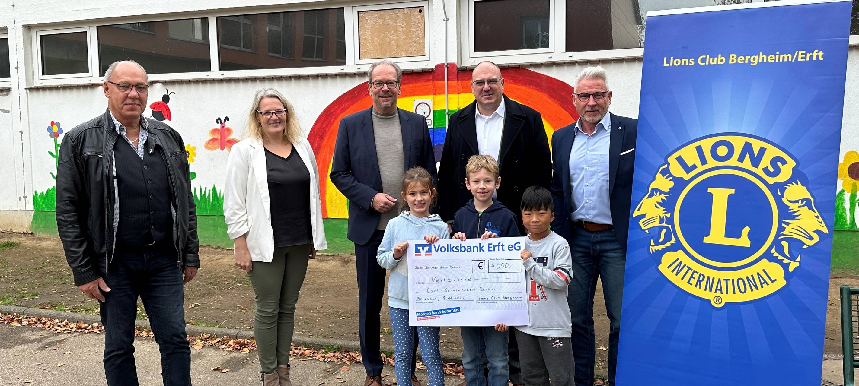 Bergheim: Gewinn von Entenrennen verteilt