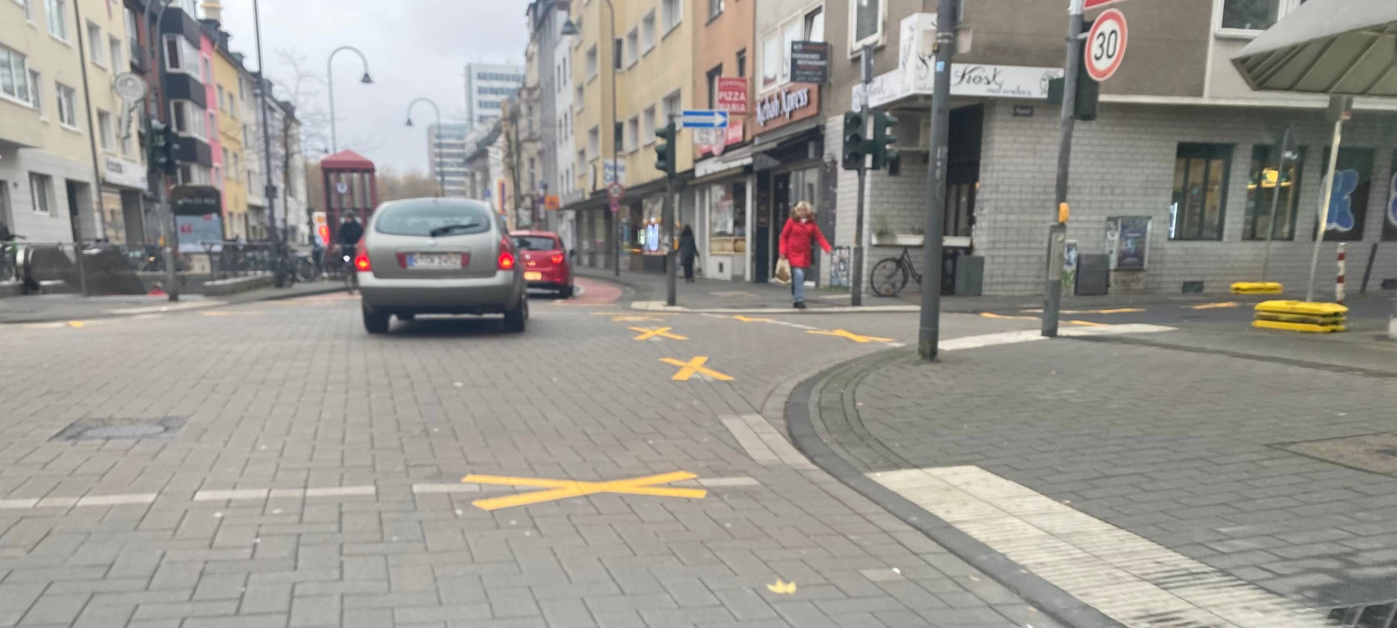 Köln: Venloer Straße ab Dienstag teilweise Einbahnstraße