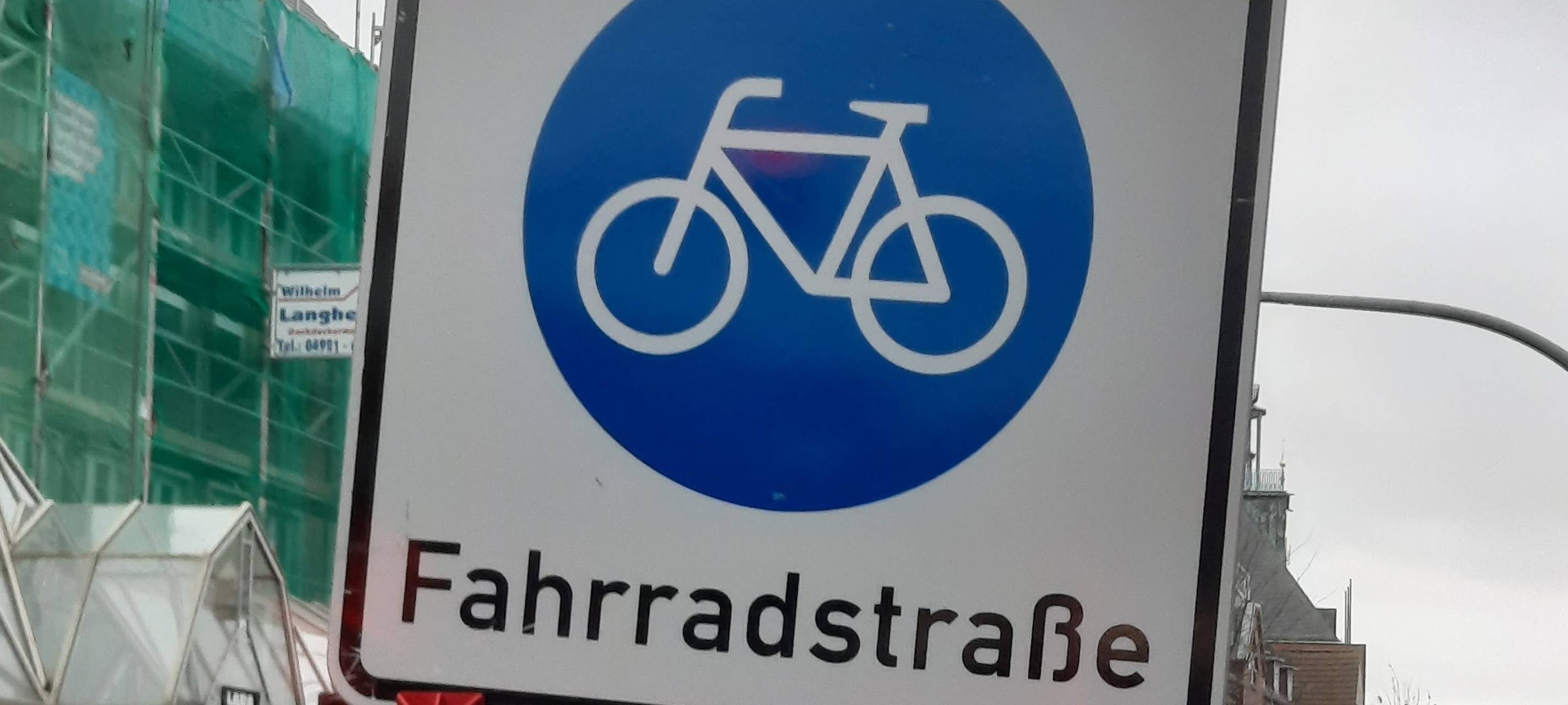 Pulheim: Erste Arbeiten für geplante Fahrradstraße