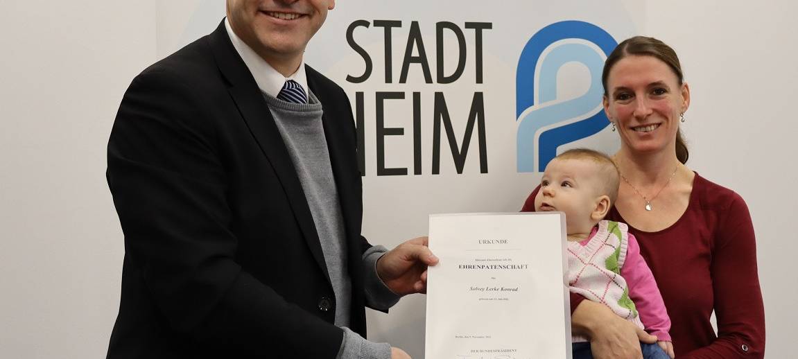 Pulheim: Bundespräsident Steinmeier wird Pate von Mädchen