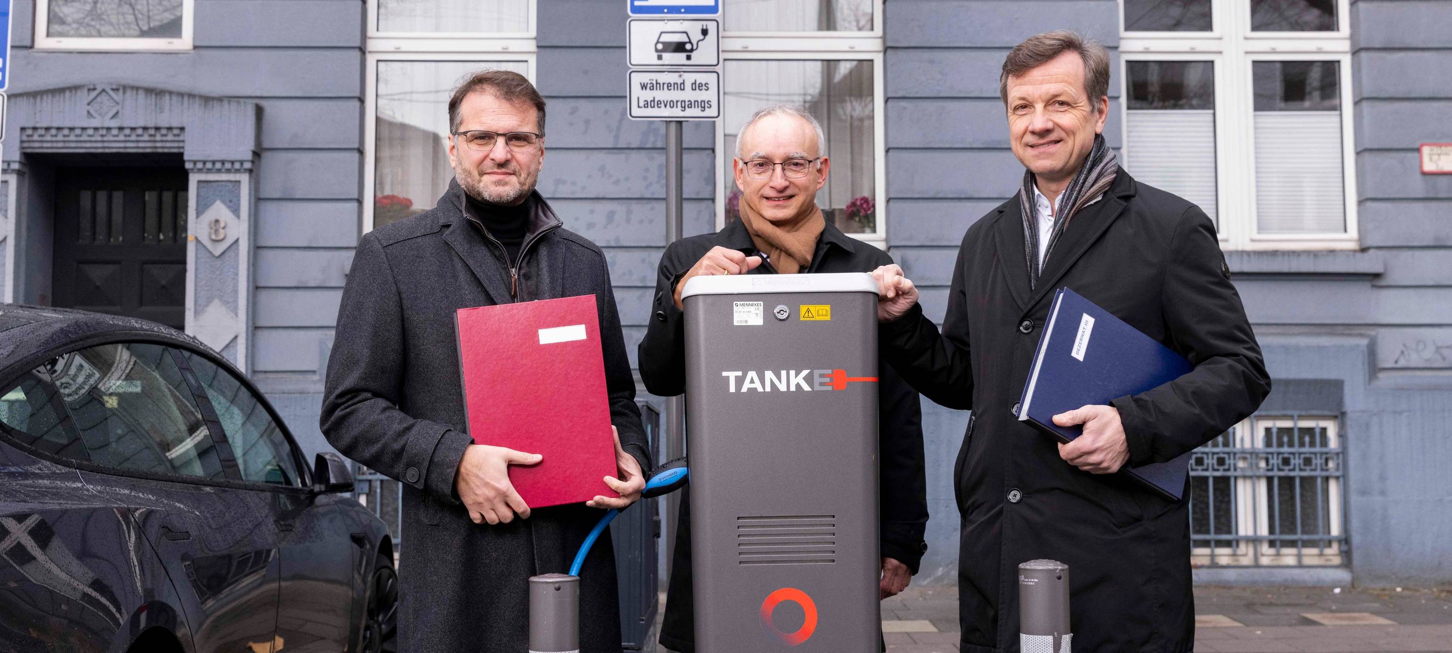 Köln: 1.000 neue E-Ladesäulen