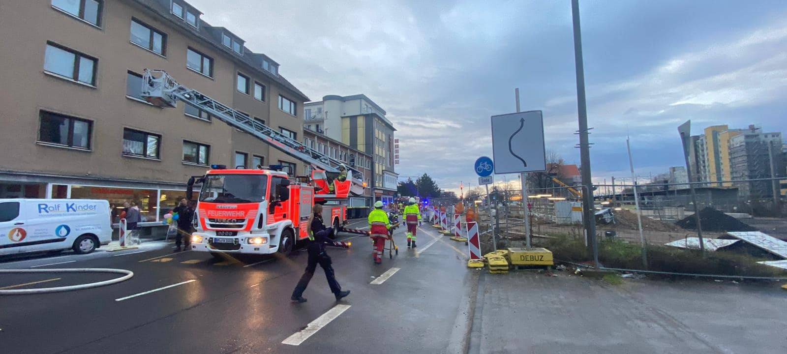 Wesseling: Fünf Verletzte bei Brand in Mehrfamilienhaus