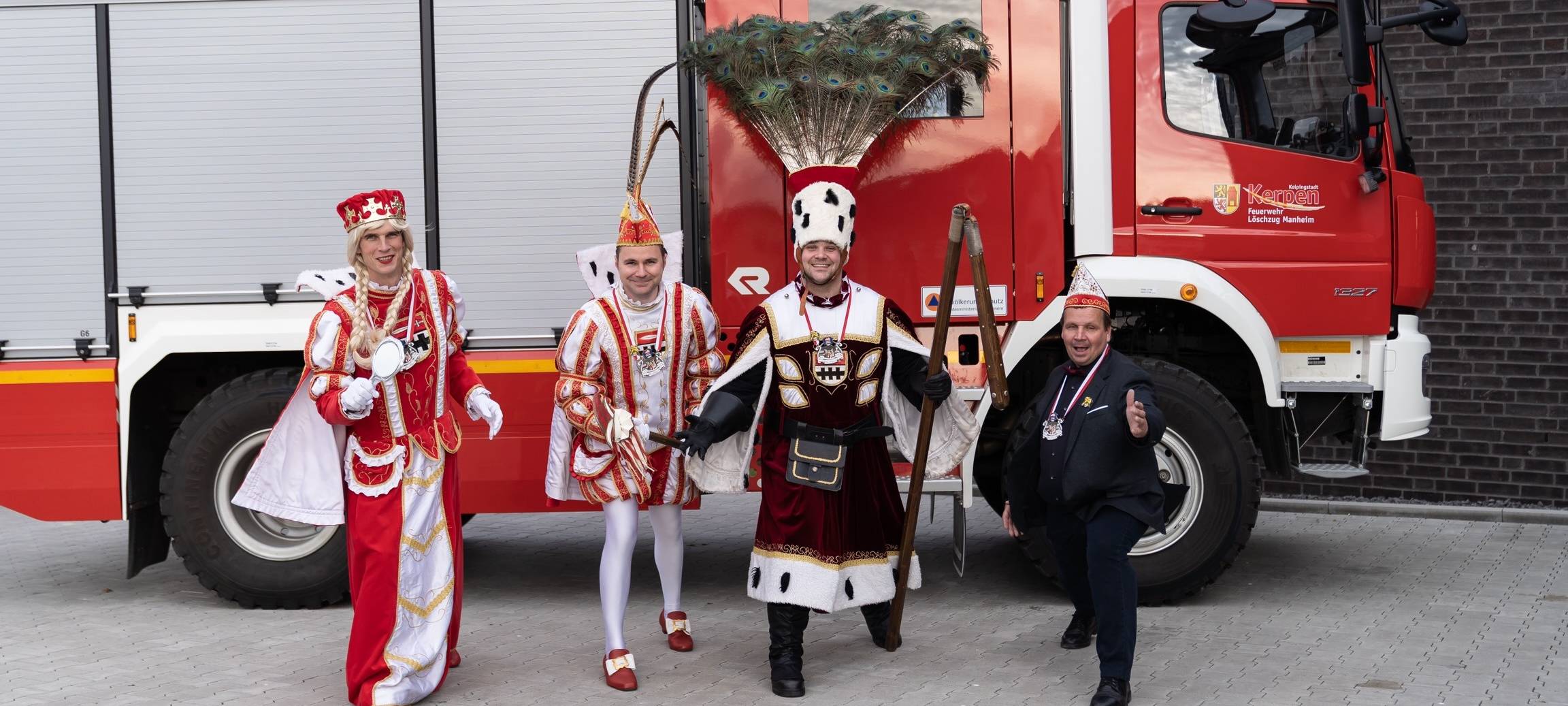 Kerpen: Feuerwehr Manheim stellt das Dreigestirn
