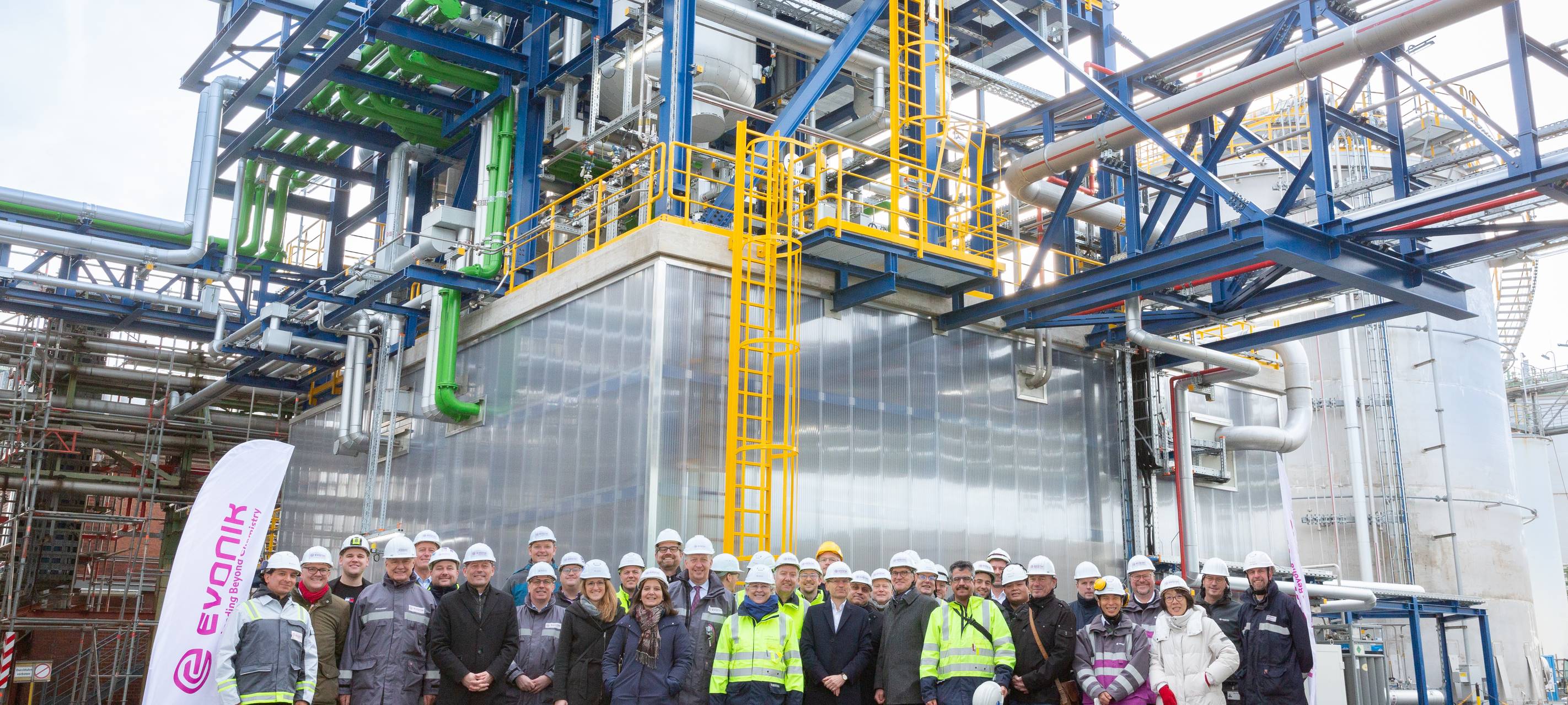 Wesseling: Evonik hat neuen Anlagenteil in Betrieb genommen