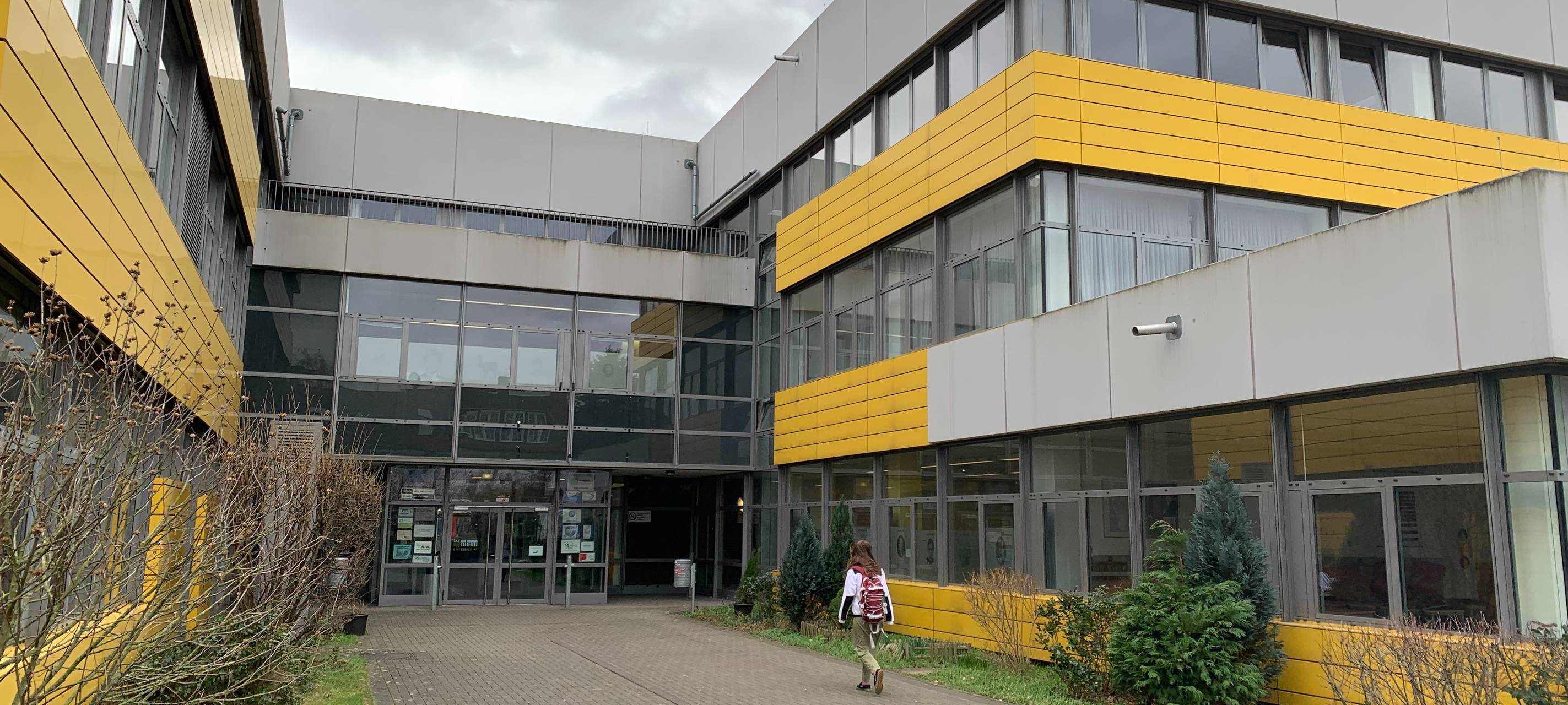 Pulheim: Eklige Toiletten im Schulzentrum bald Geschichte
