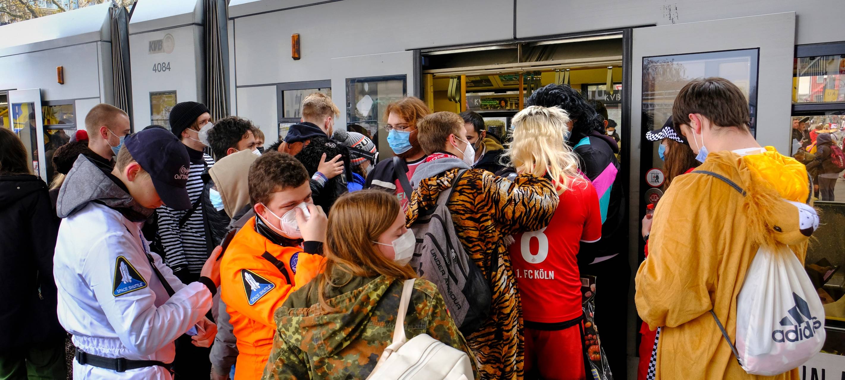 Köln: KVB erhöht zum Straßenkarneval die Sicherheit