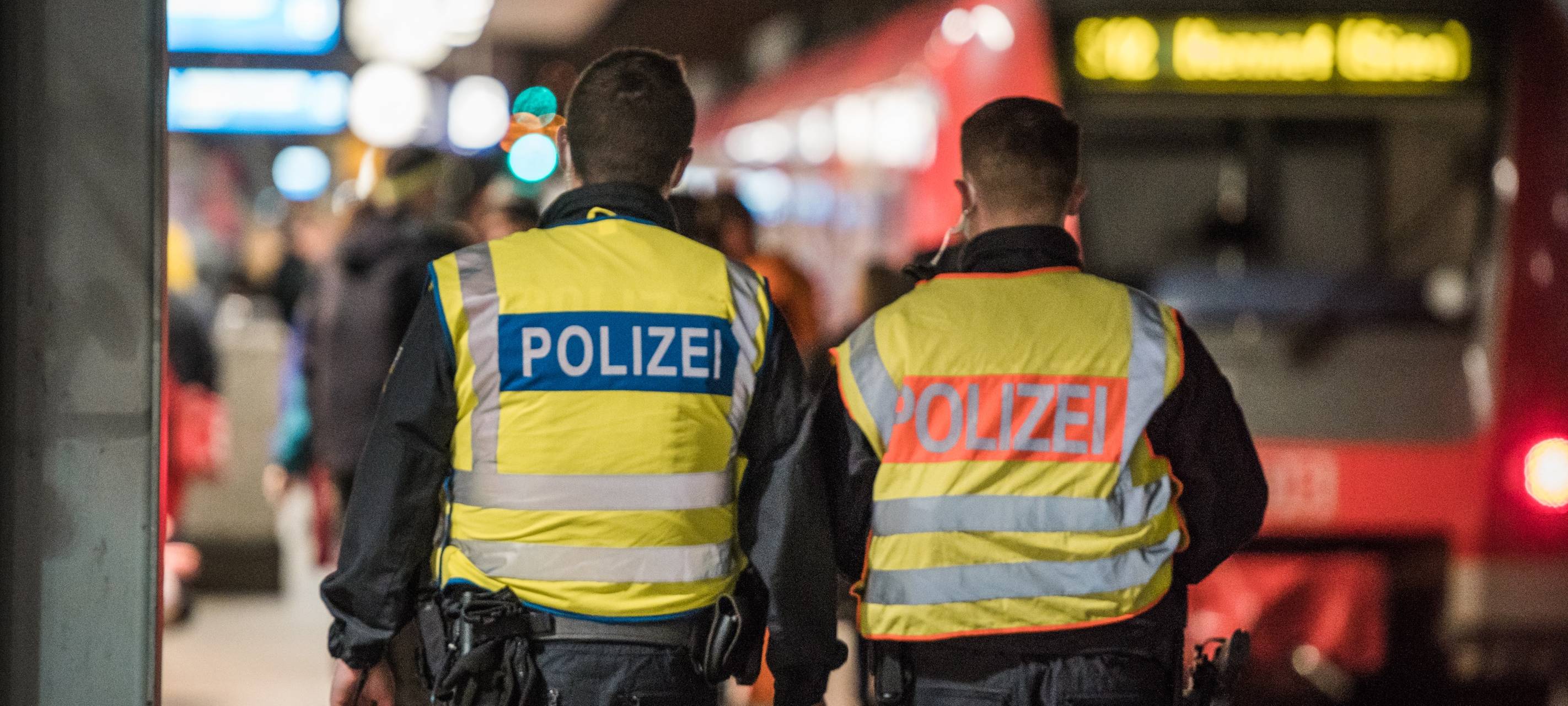 Köln: Fahndung nach Angriff mit Eisenstange am Bahnhof