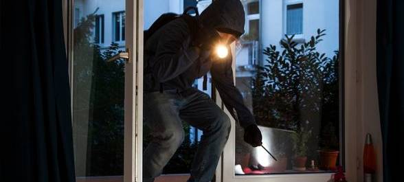 Hürth: Mädchen schreit Einbrecher in die Flucht