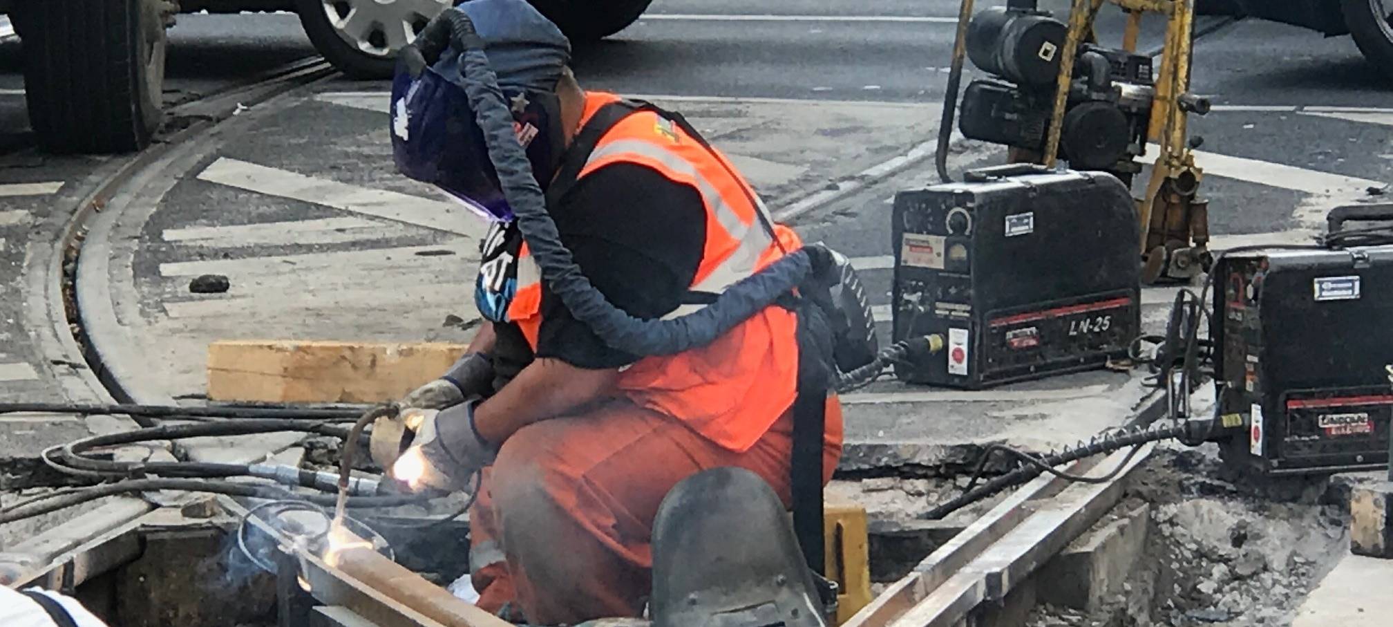 Köln: Auf der Rheinuferstraße wirds eng