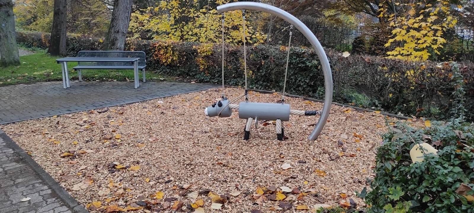 Bedburg: Werwolf-Wanderweg jetzt mit "Wackelwolf"