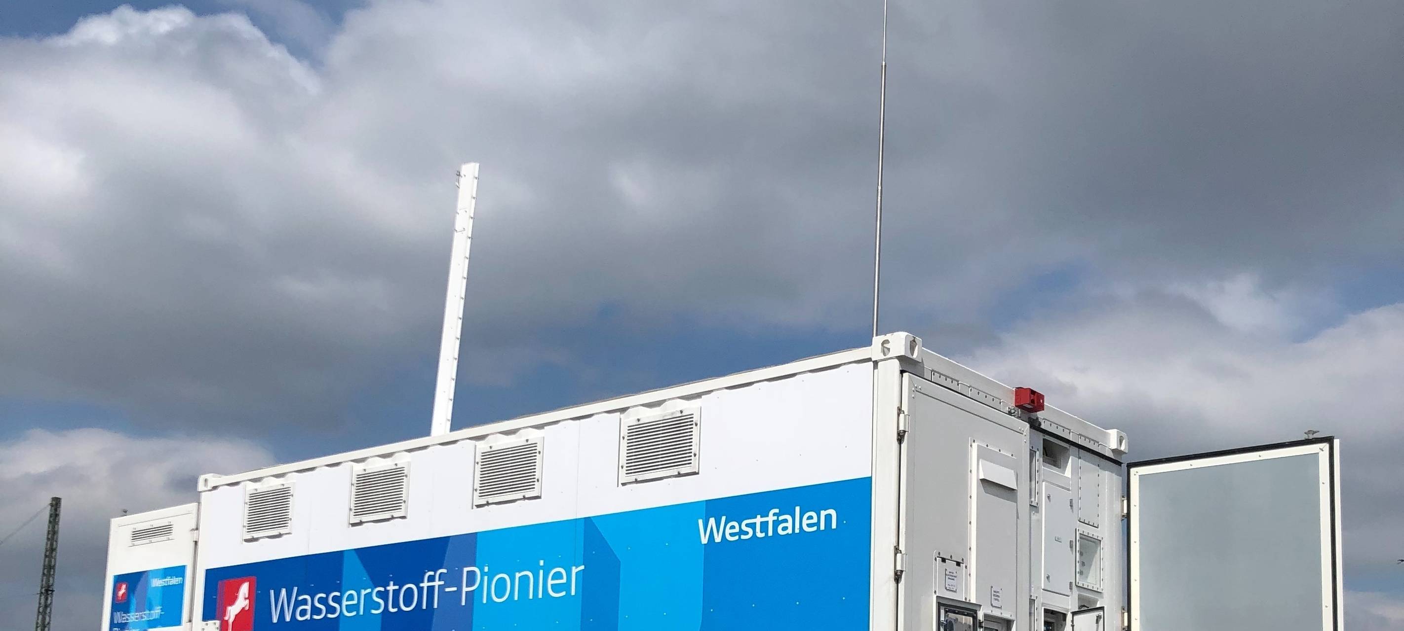 Brühl: Mobile Tankstelle für Wasserstoffbusse