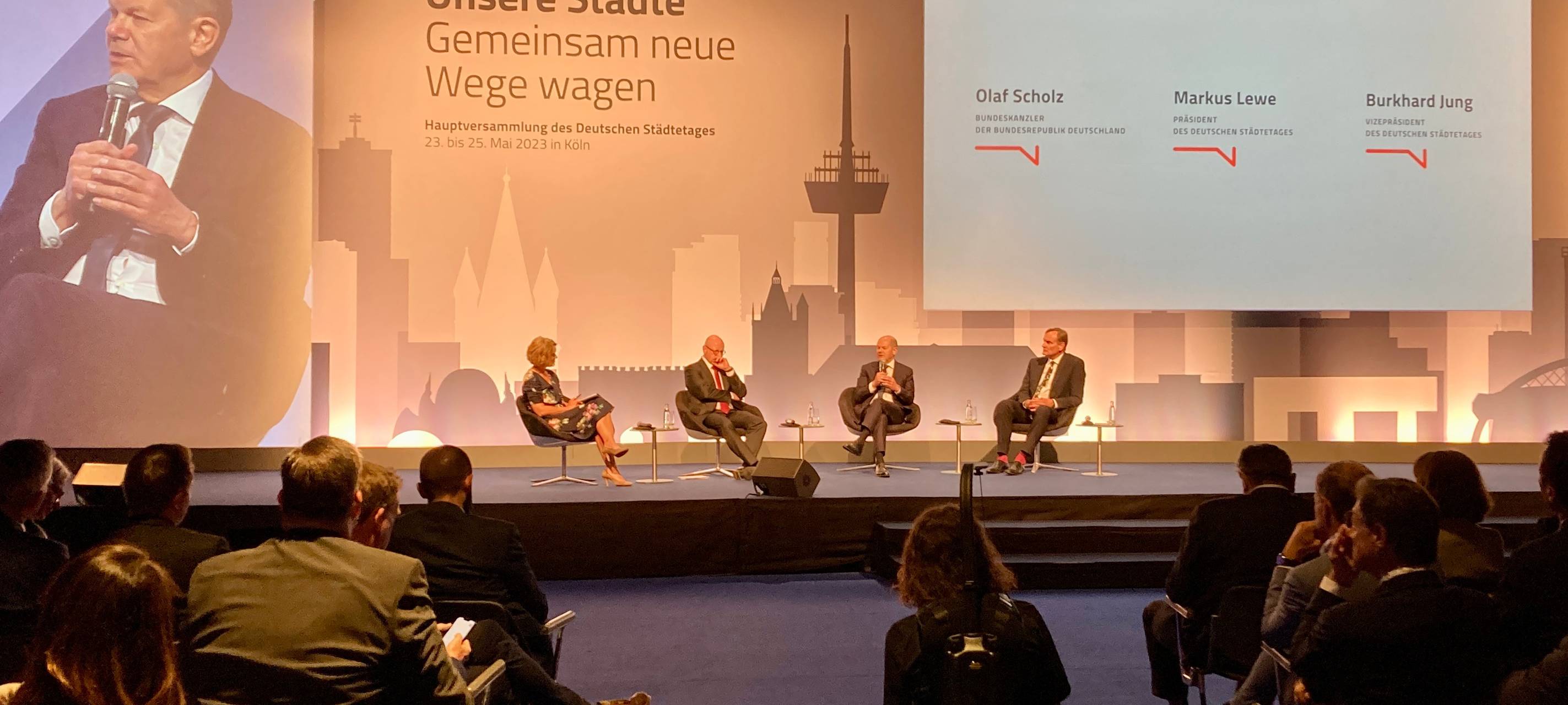 Köln: Scholz bei Städtetag