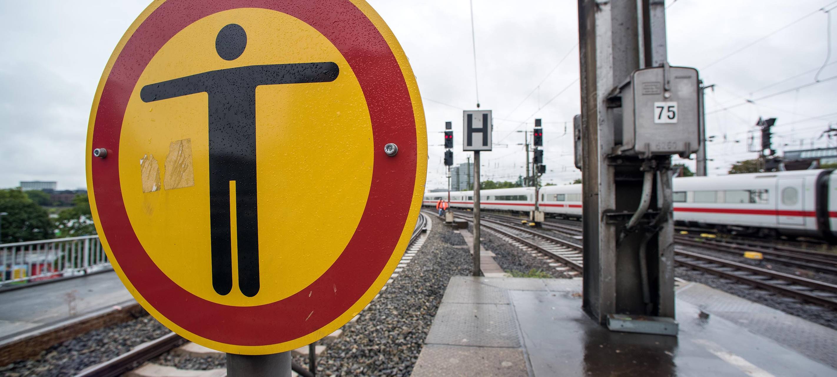 Lange Sperrung zwischen Horrem und Ehrenfeld