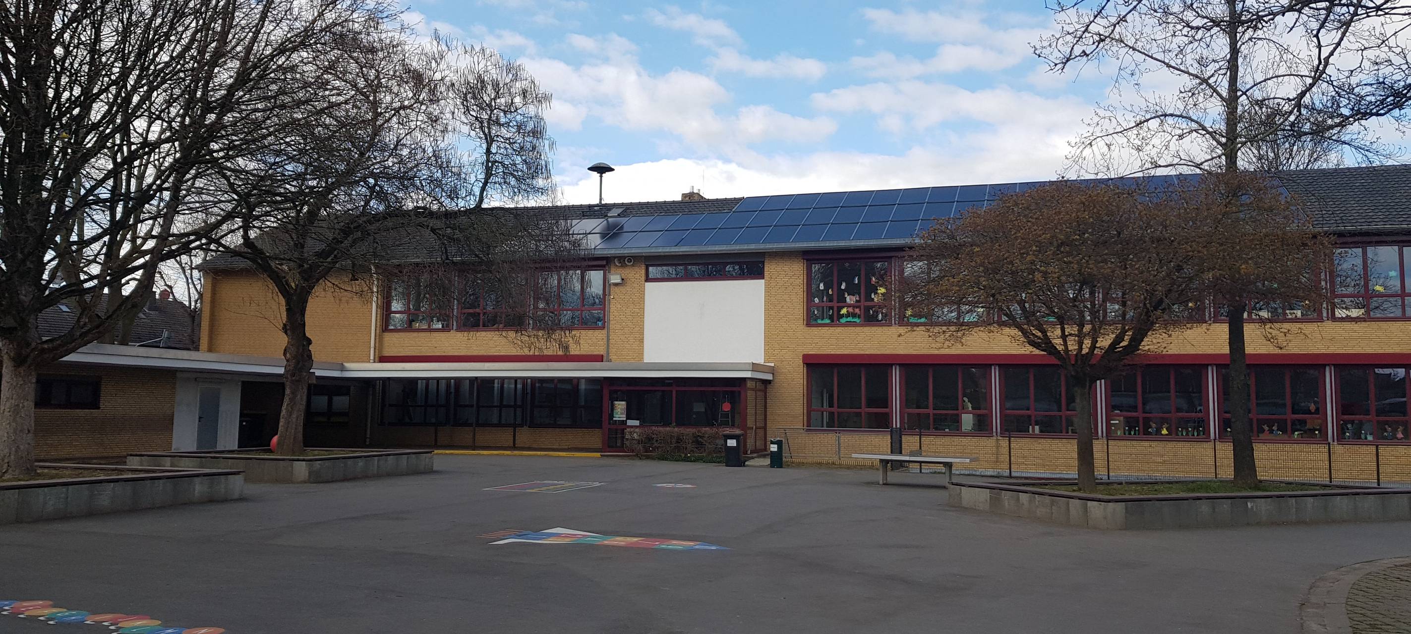 Bedburg: Neue Klassenzimmer in modernen Containern