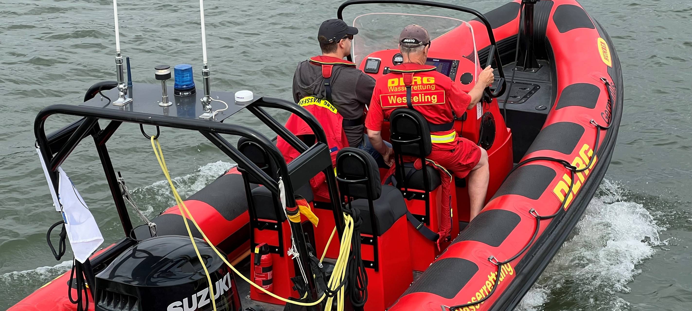Großeinsatz in Köln - Suche nach Vermissten in See