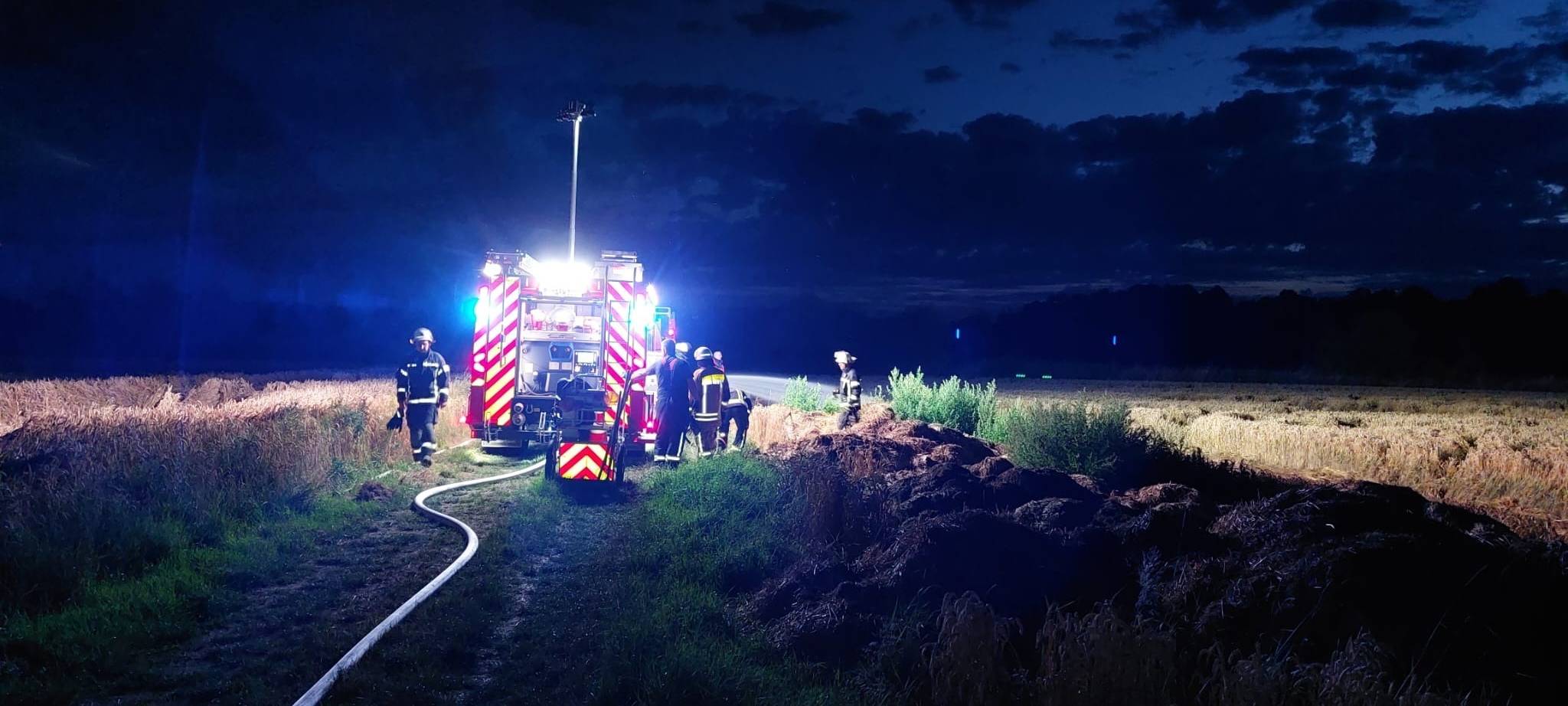 Bergheim: Feld bei Glesch abgebrannt