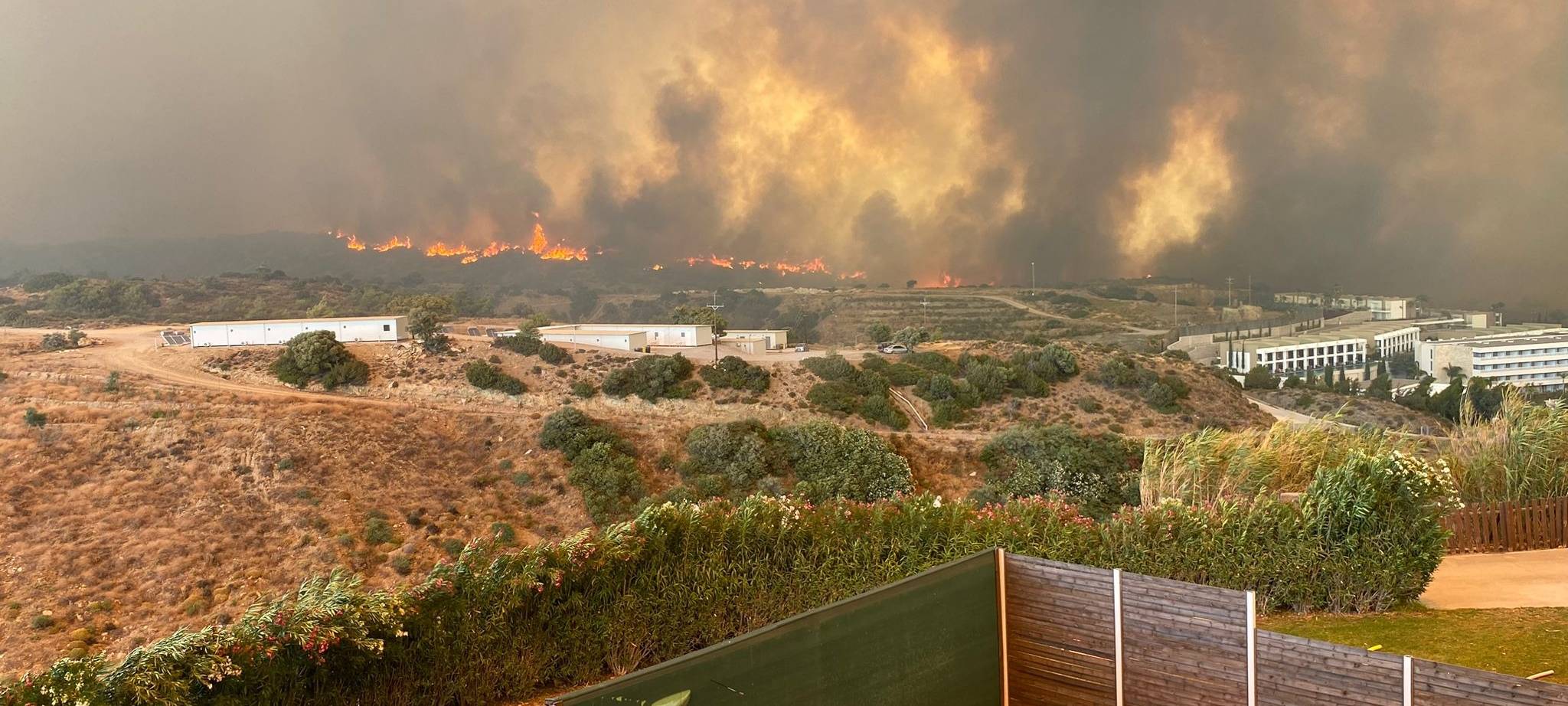 Waldbrände auf Rhodos: Eine Pulheimerin berichtet
