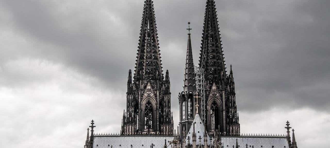 Köln: Nach Terrordrohung - Verdächtiger bleibt in Haft