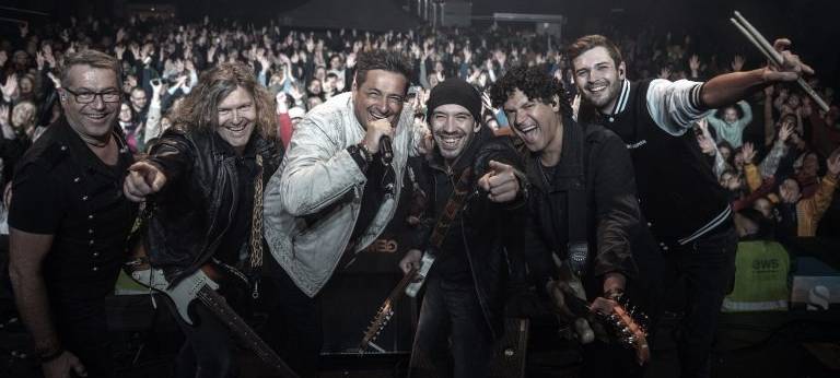 Köln: Domstürmer spielen Kirchenkonzert unplugged