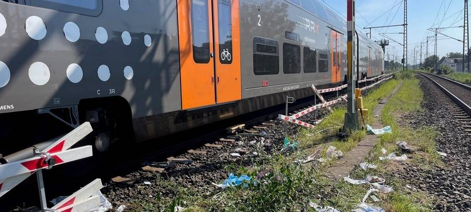 Köln: Gleisarbeiter von Zug erfasst