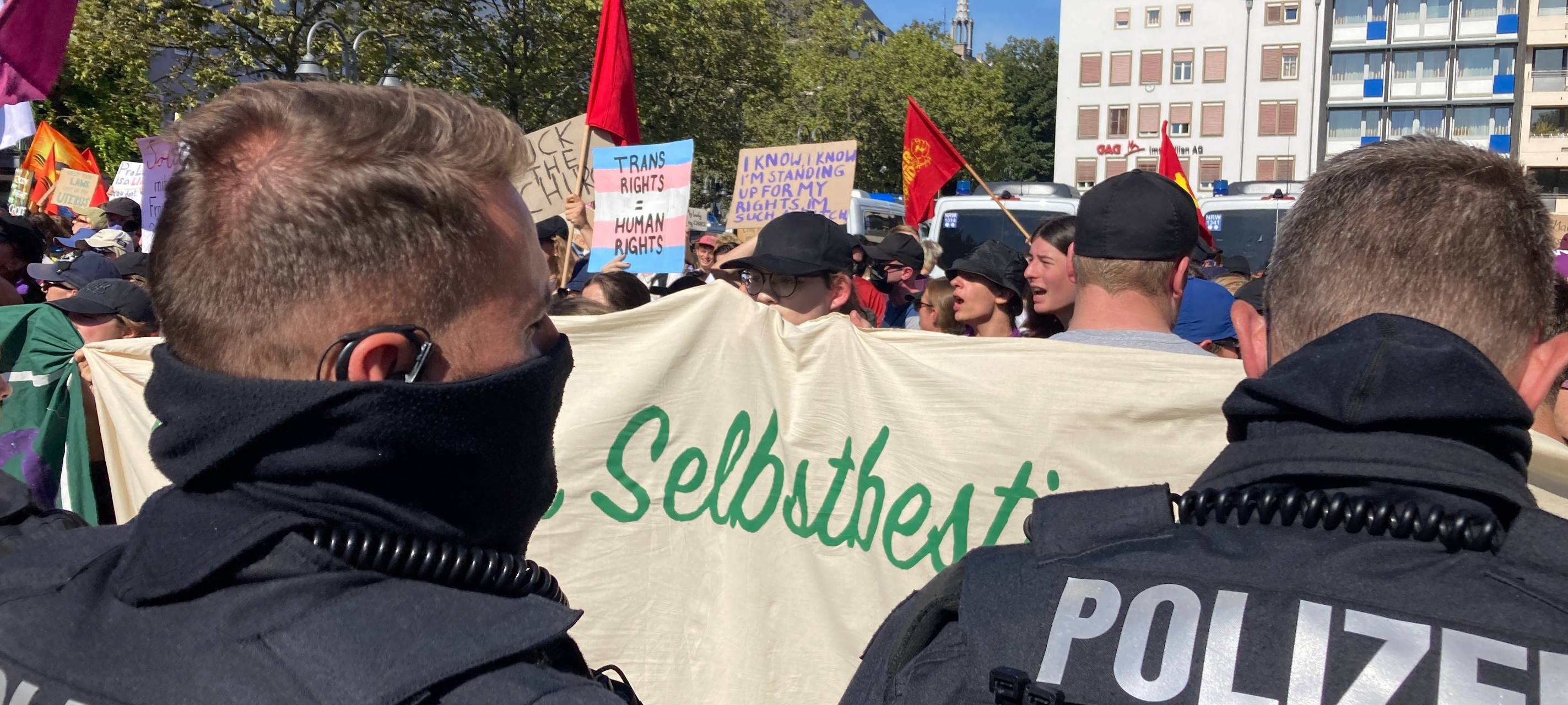 Köln: Auseinandersetzungen bei Demo