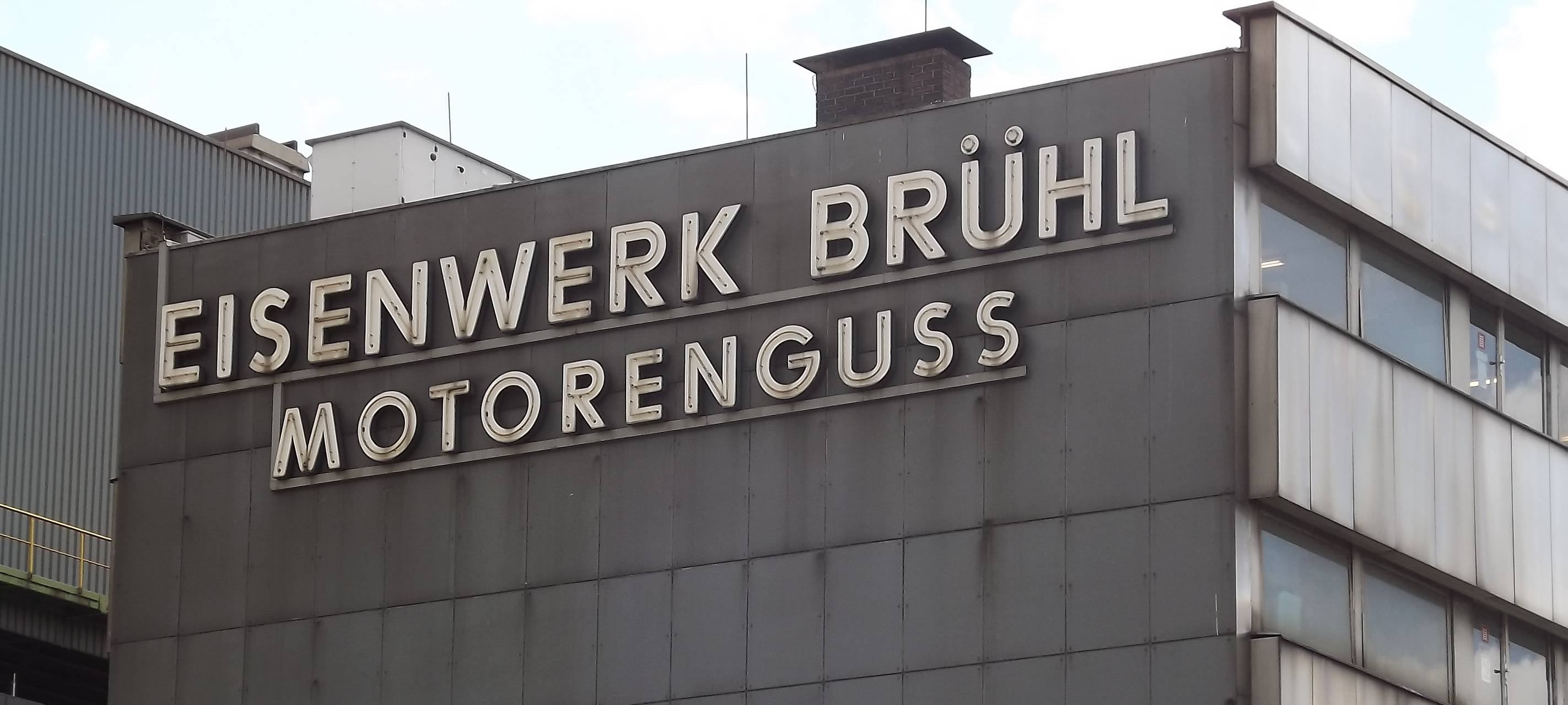 Brühl: Feuer im Eisenwerk gelöscht