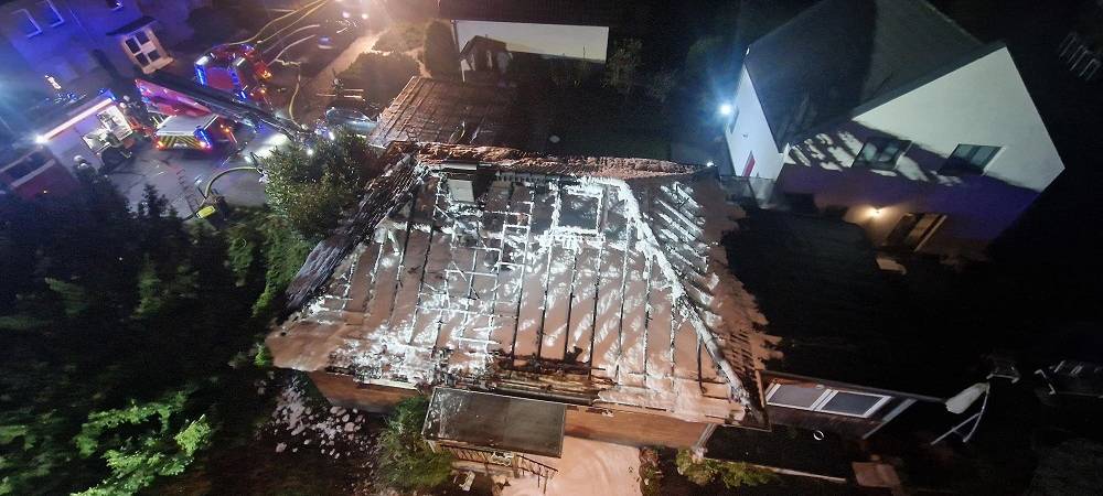 Kerpen: Haus abgebrannt - 17 Menschen werden evakuiert