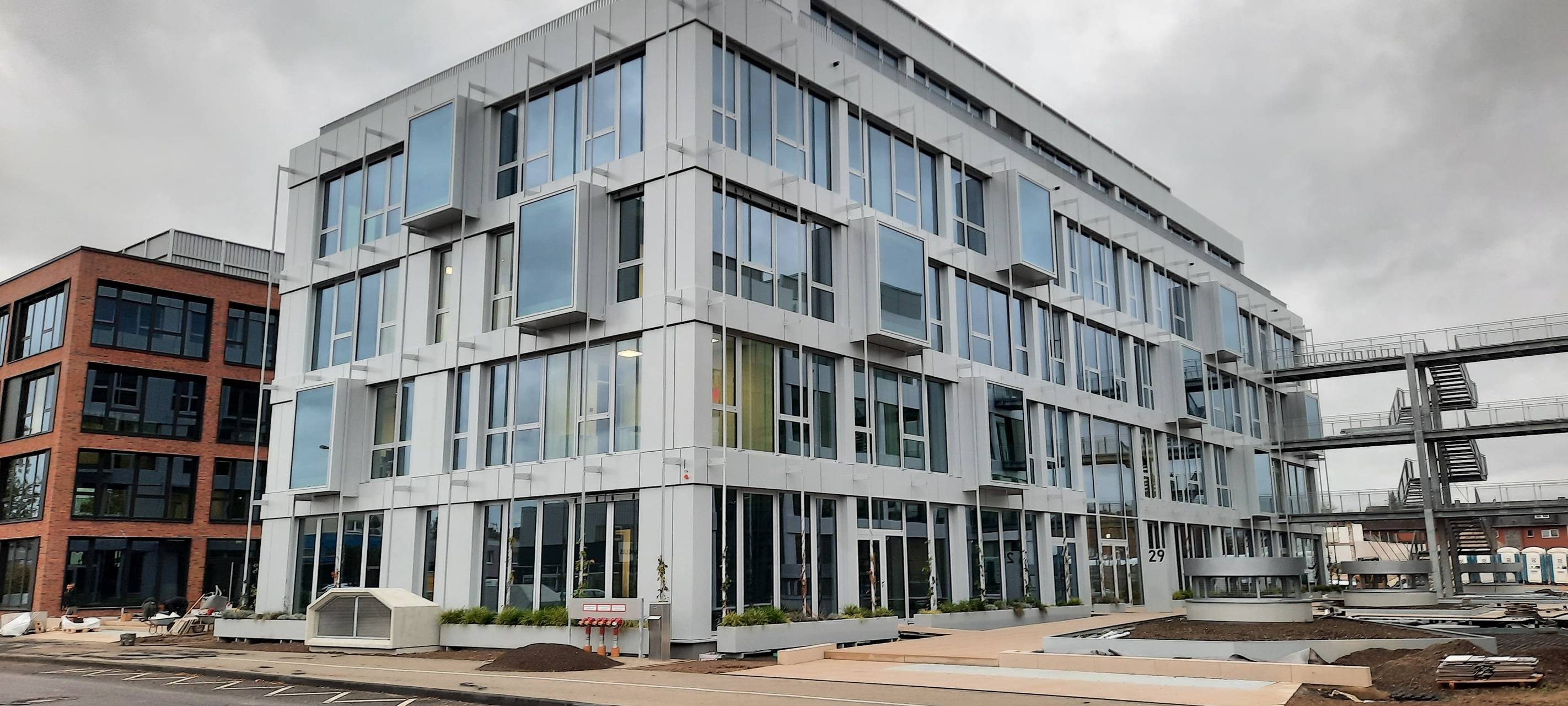 Frechen: Neue Arbeitsmöglichkeiten im Business Center