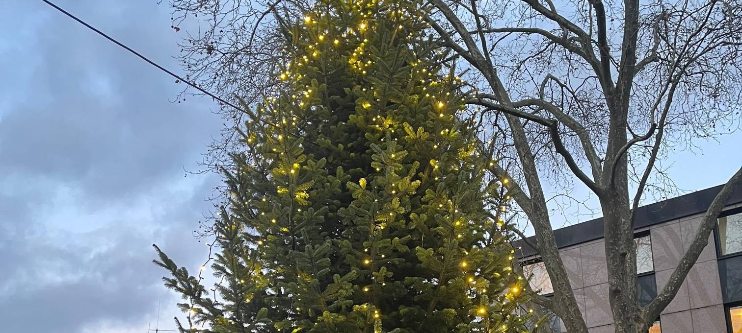 Frechen: Ab dem Nachmittag strahlt die Weihnachtsbeleuchtung