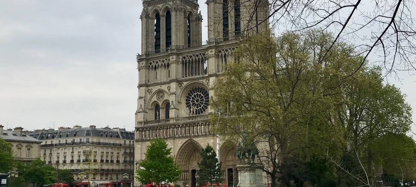 Köln: Fenster von Notre-Dame kommen in die Dombauhütte