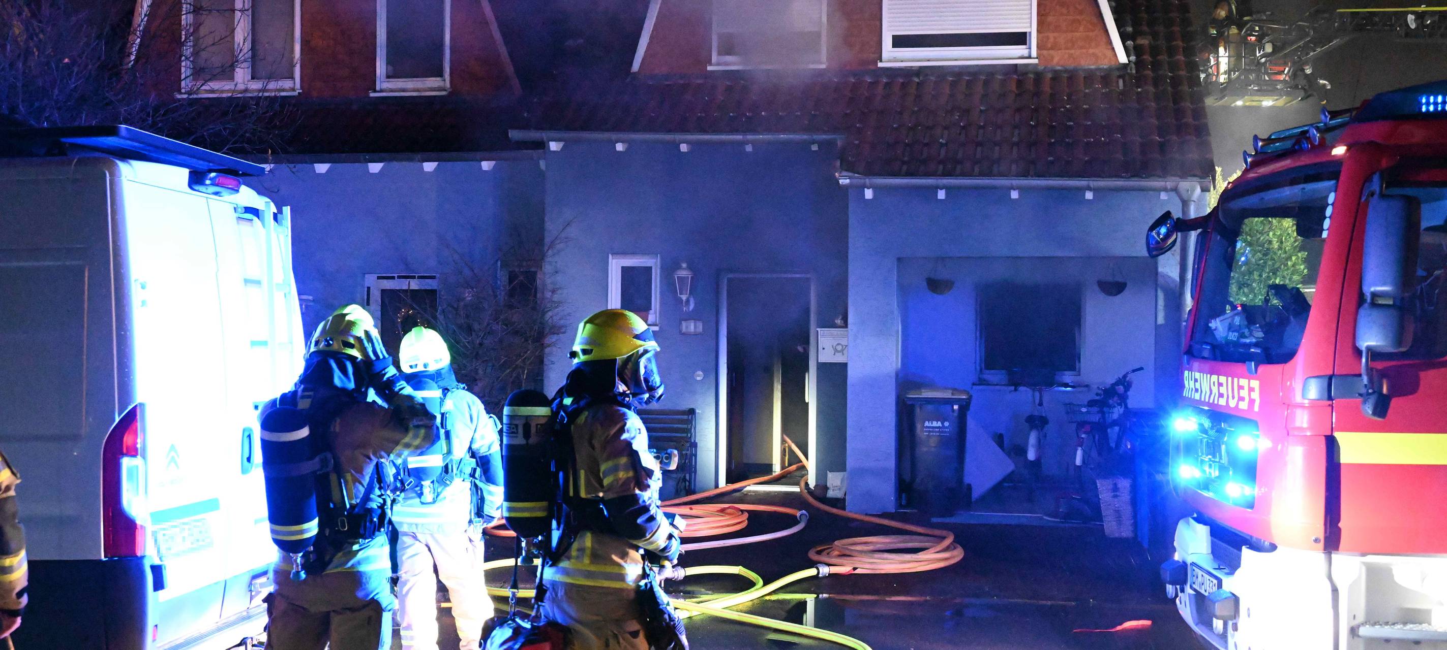 Pulheim: Zwei Schwerverletzte bei Brand