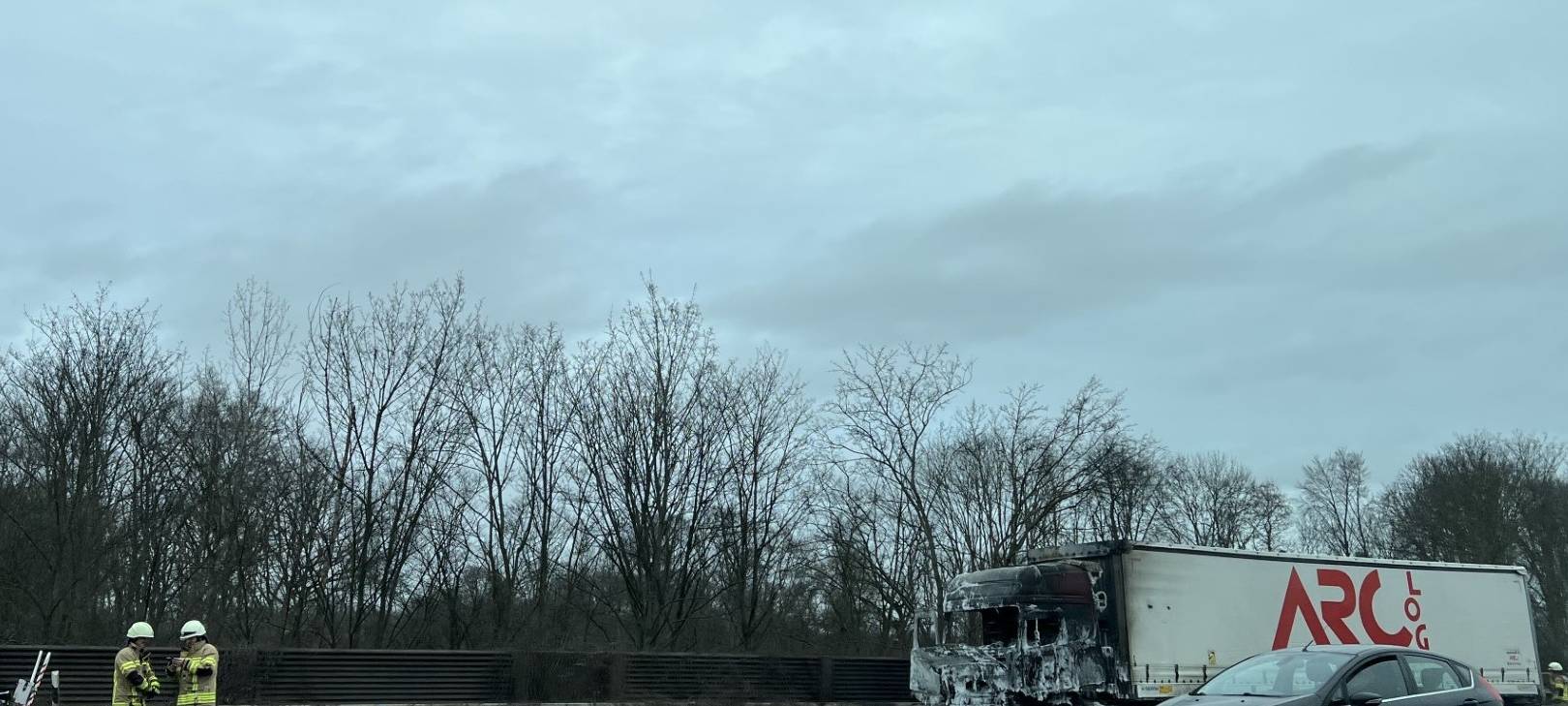 A4: Lange Staus nach LKW-Brand auf A4