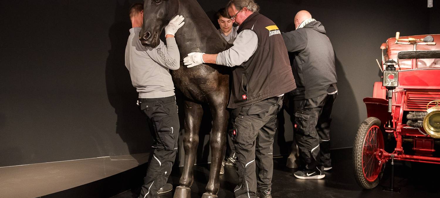 Köln: Heikle Aktion beim Aufbau der neuen Dauerausstellung