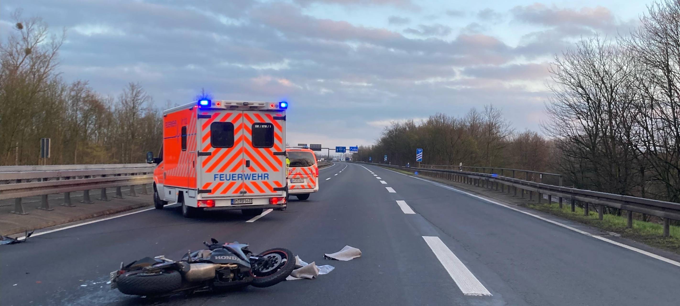 Frechen: Zeugensuche nach Unfall A4
