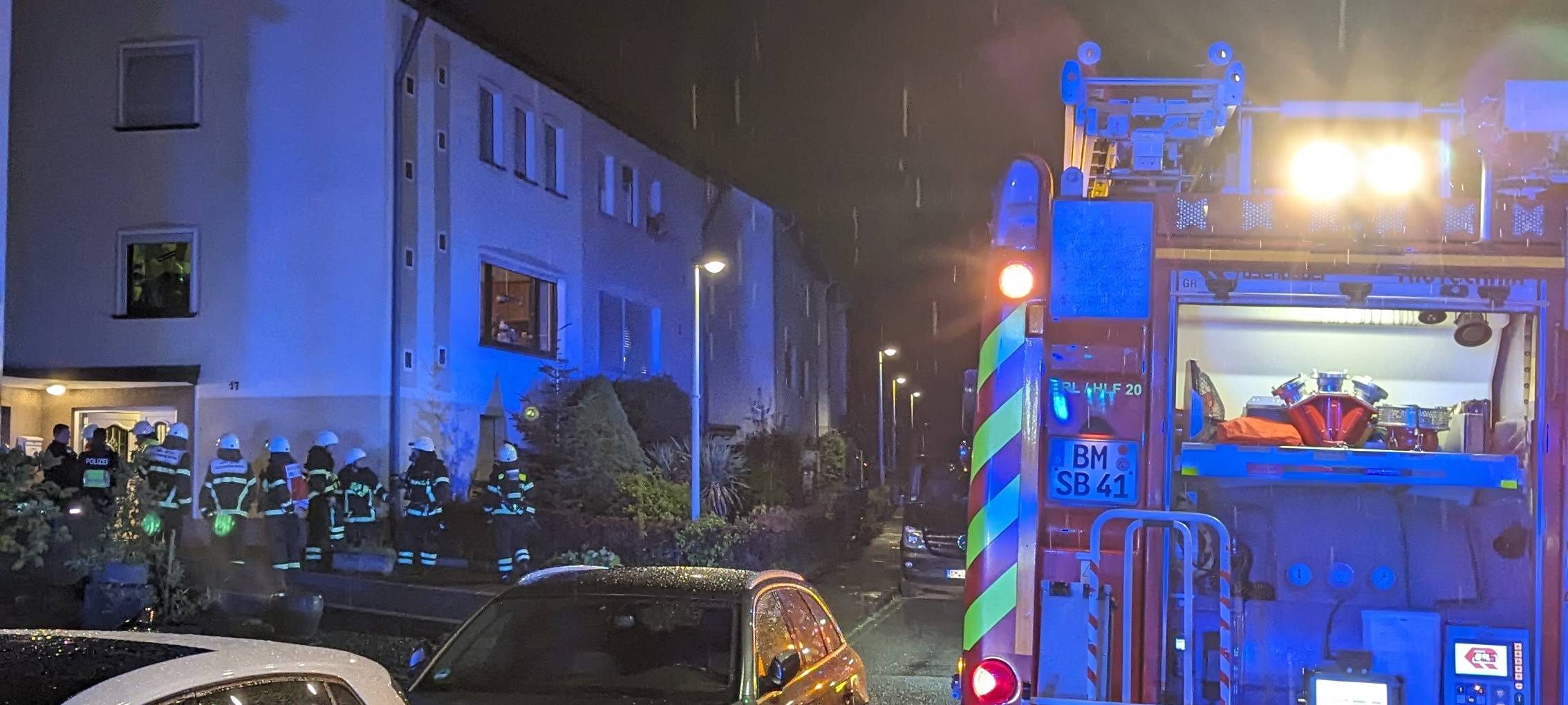 Brühl: Nachbarin rettet Seniorin aus Brandwohnung