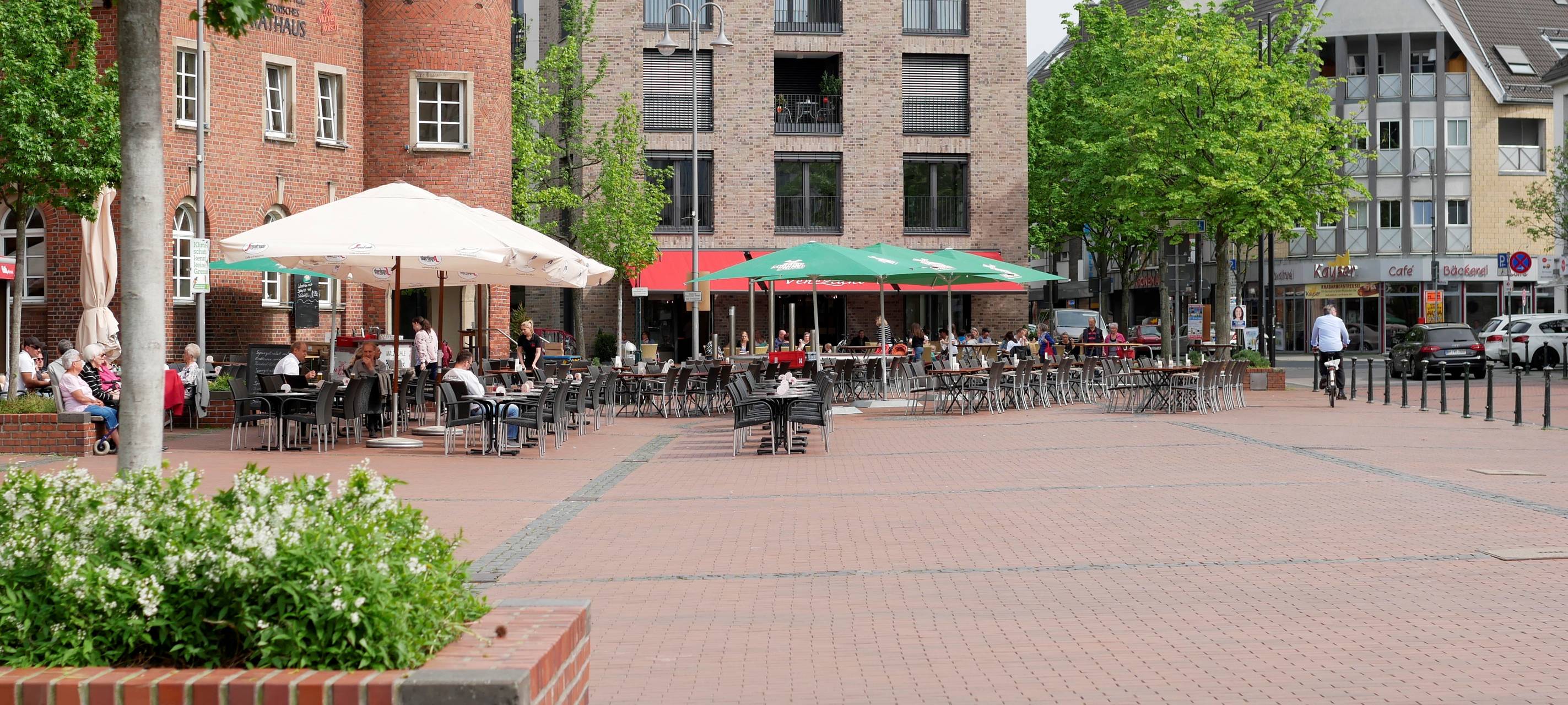 Venloer Straße in Pulheim: Wochenend-Sperrung am Marktplatz