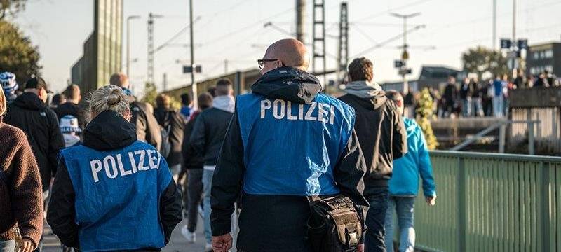 Viel Polizei bei Derby Köln-Leverkusen