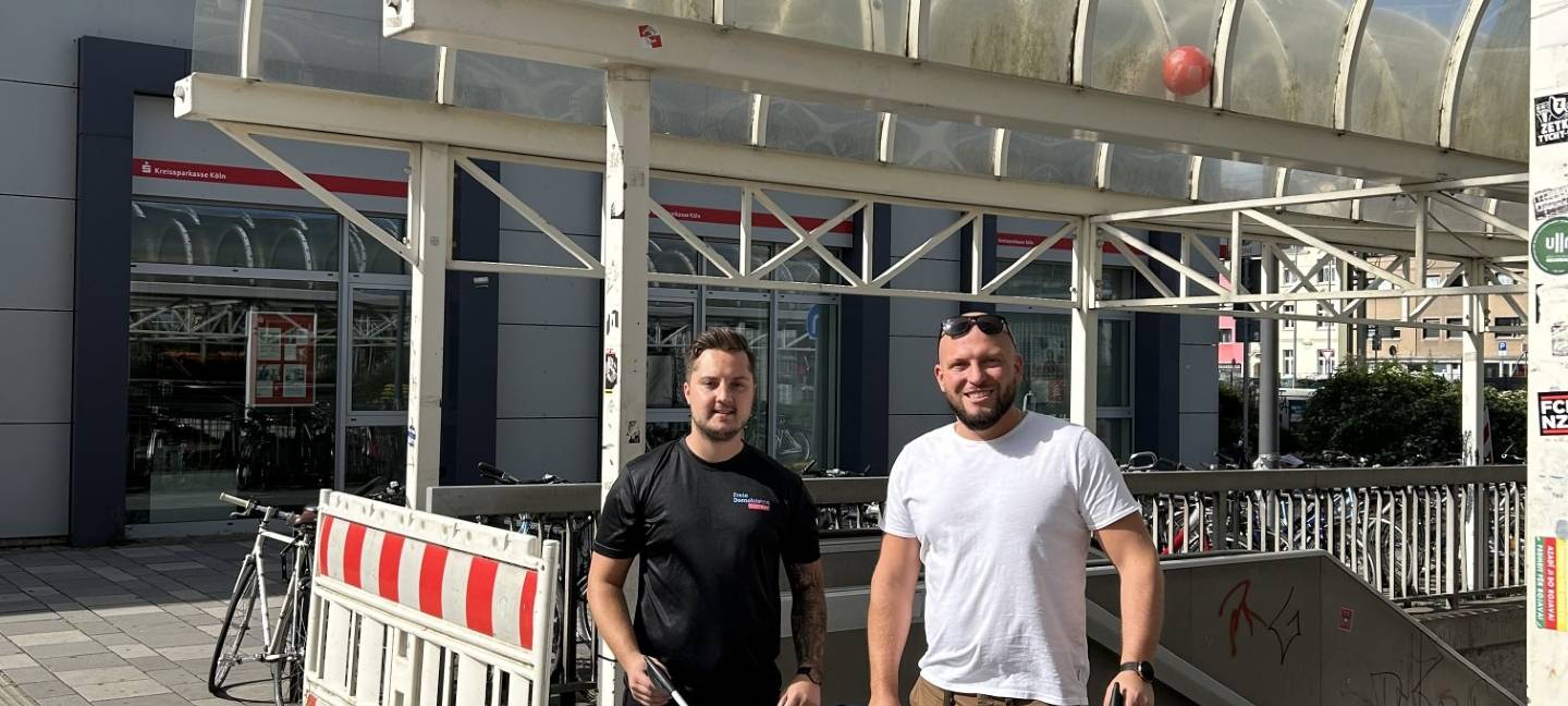 Wesselinger räumen Unterführung am Bahnhof auf