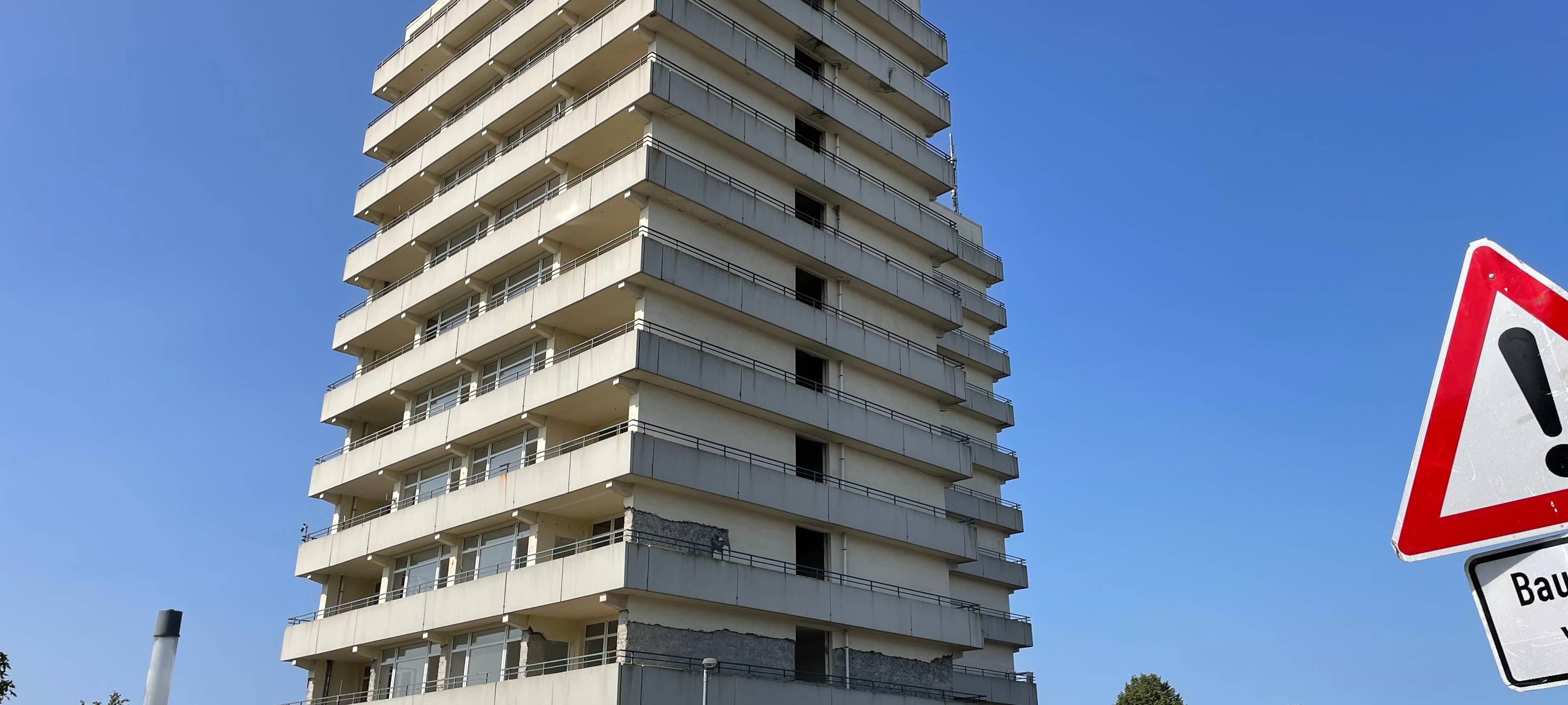 Abriss an der Frenser Straße in Bergheim geht voran