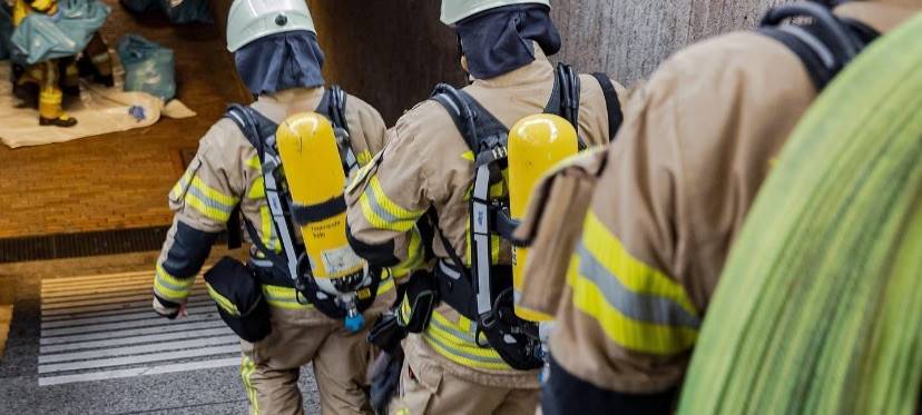 Kölner Feuerwehr am Ebertplatz