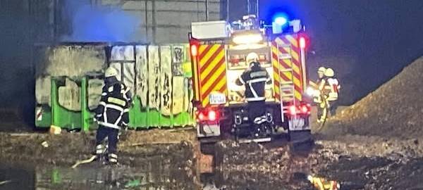 Matsch behindert Feuerwehr in Erftstadt