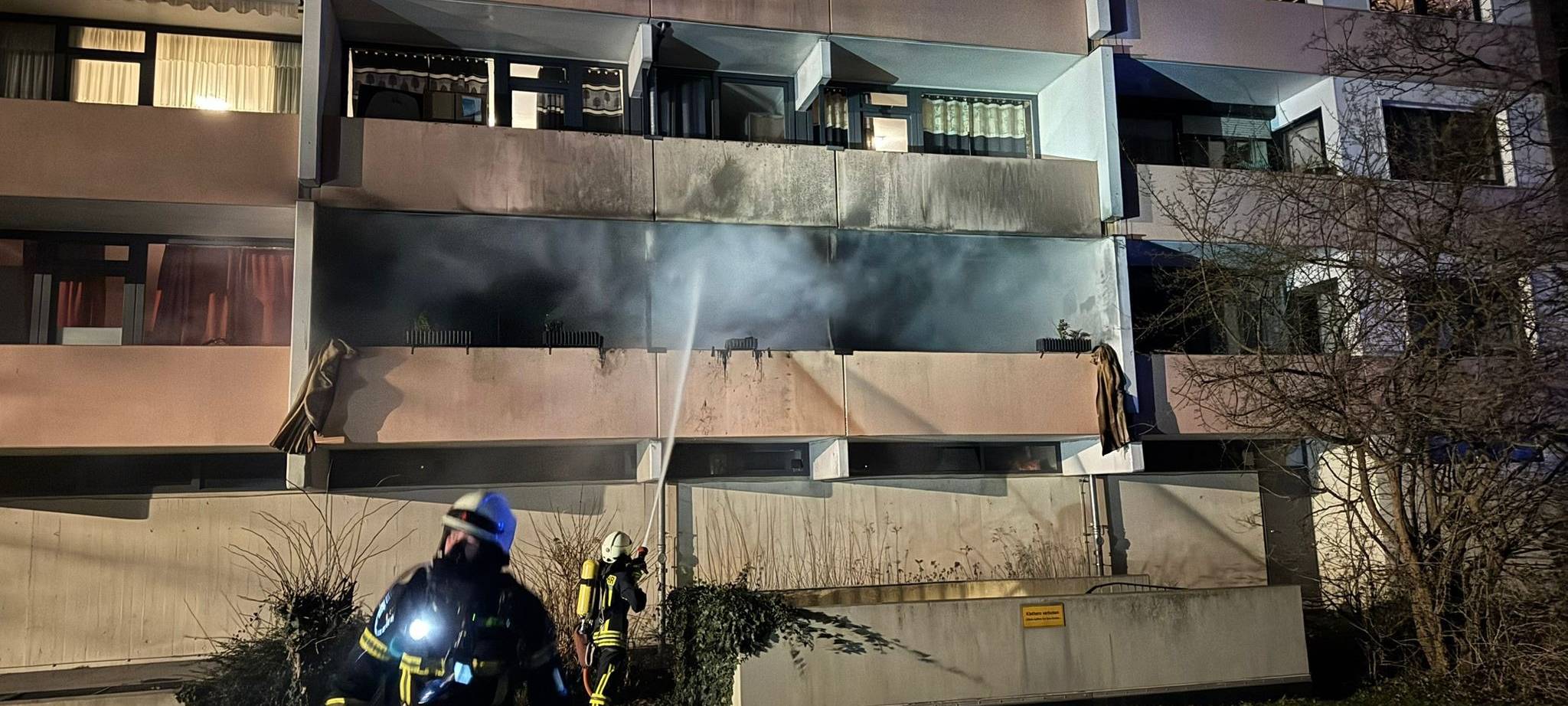 Erftstadt: Brand in Hochhaus in Liblar