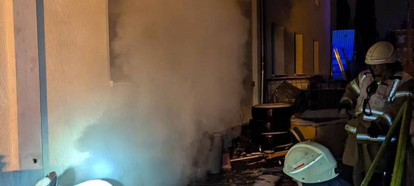 Brand in Brühl-Vochem: Feuerwehr rettet 14 Menschen