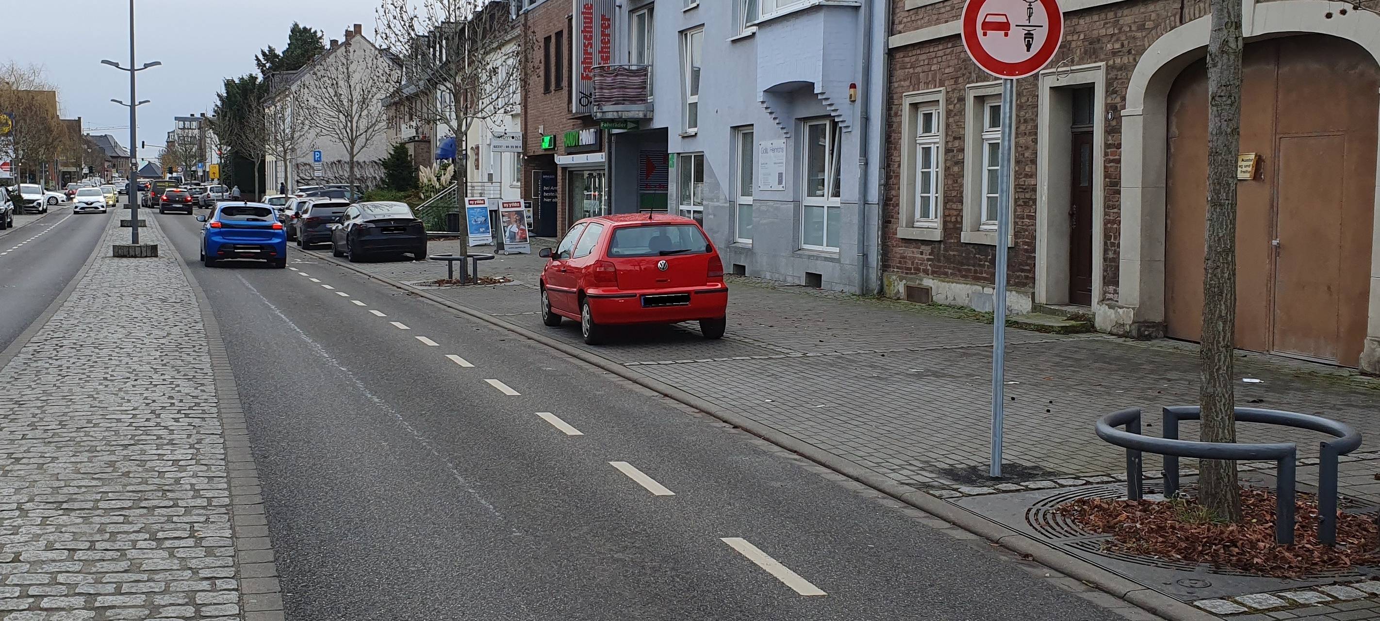 Kerpen: Mehr Sicherheit für Radfahrer in der Hahnenstraße