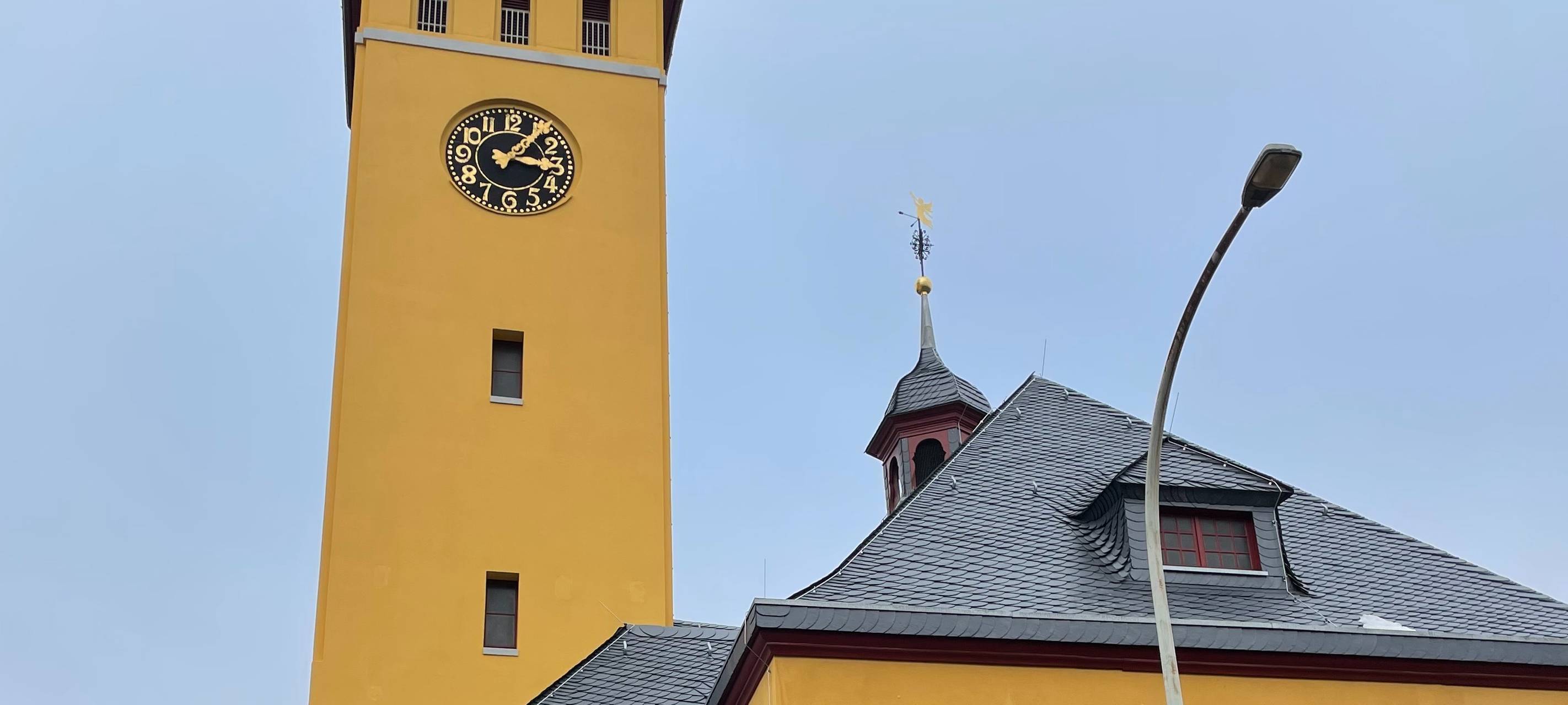 Frechens neuer Pfarrer will Leute für Glauben begeistern