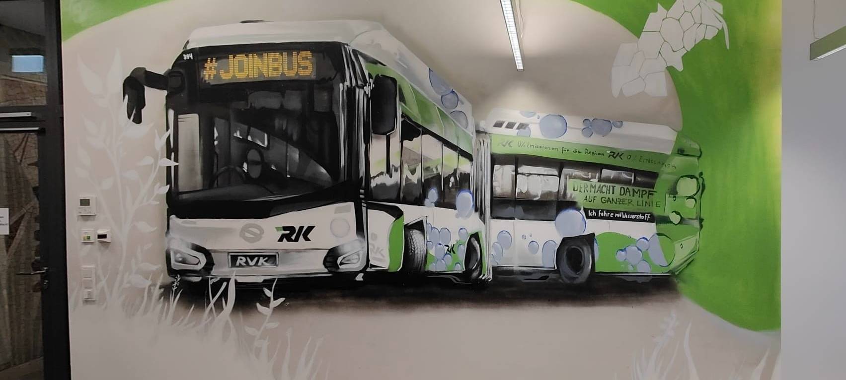 Graffitibild verschönert RVK-Foyer in Köln