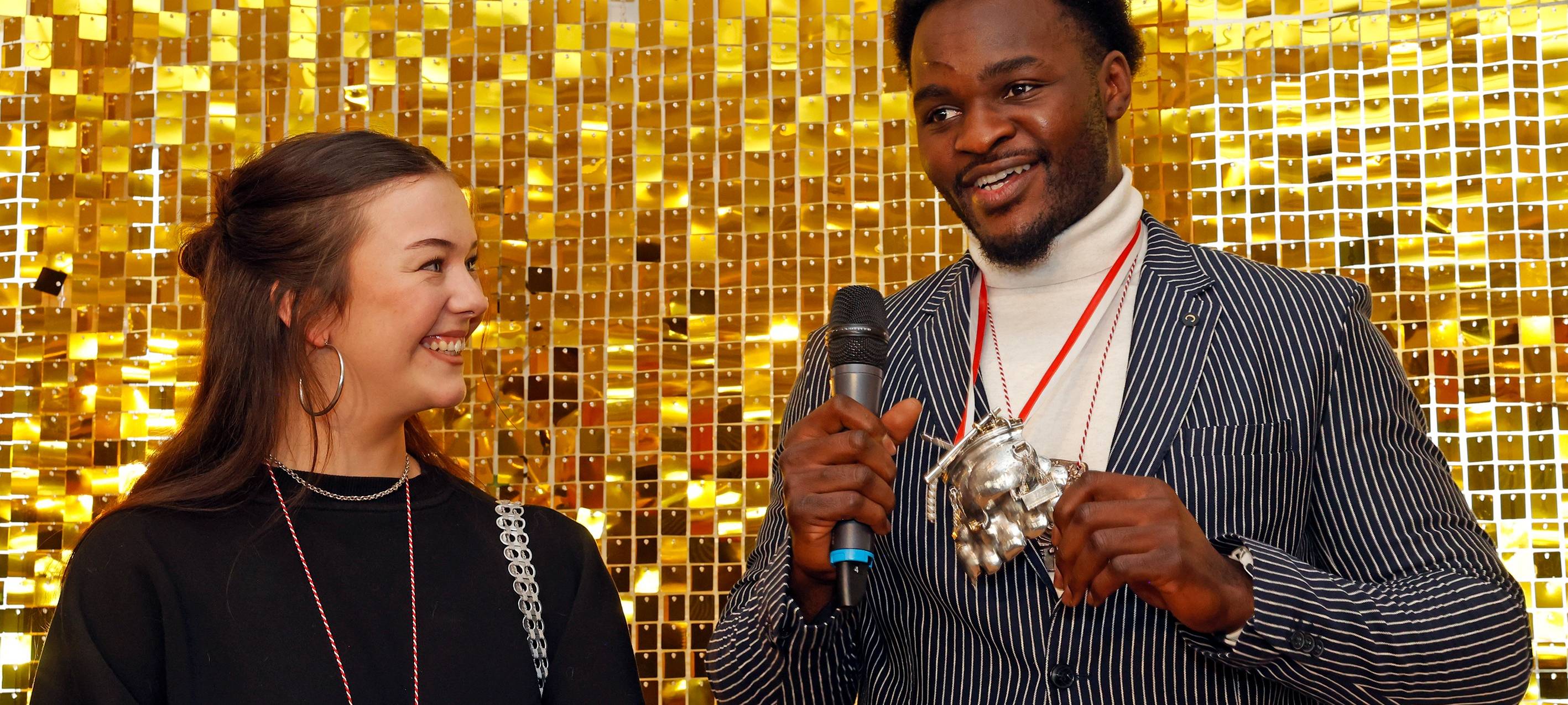 Boxer Nelvie Tiafack erhält besonderen Karnevalsorden