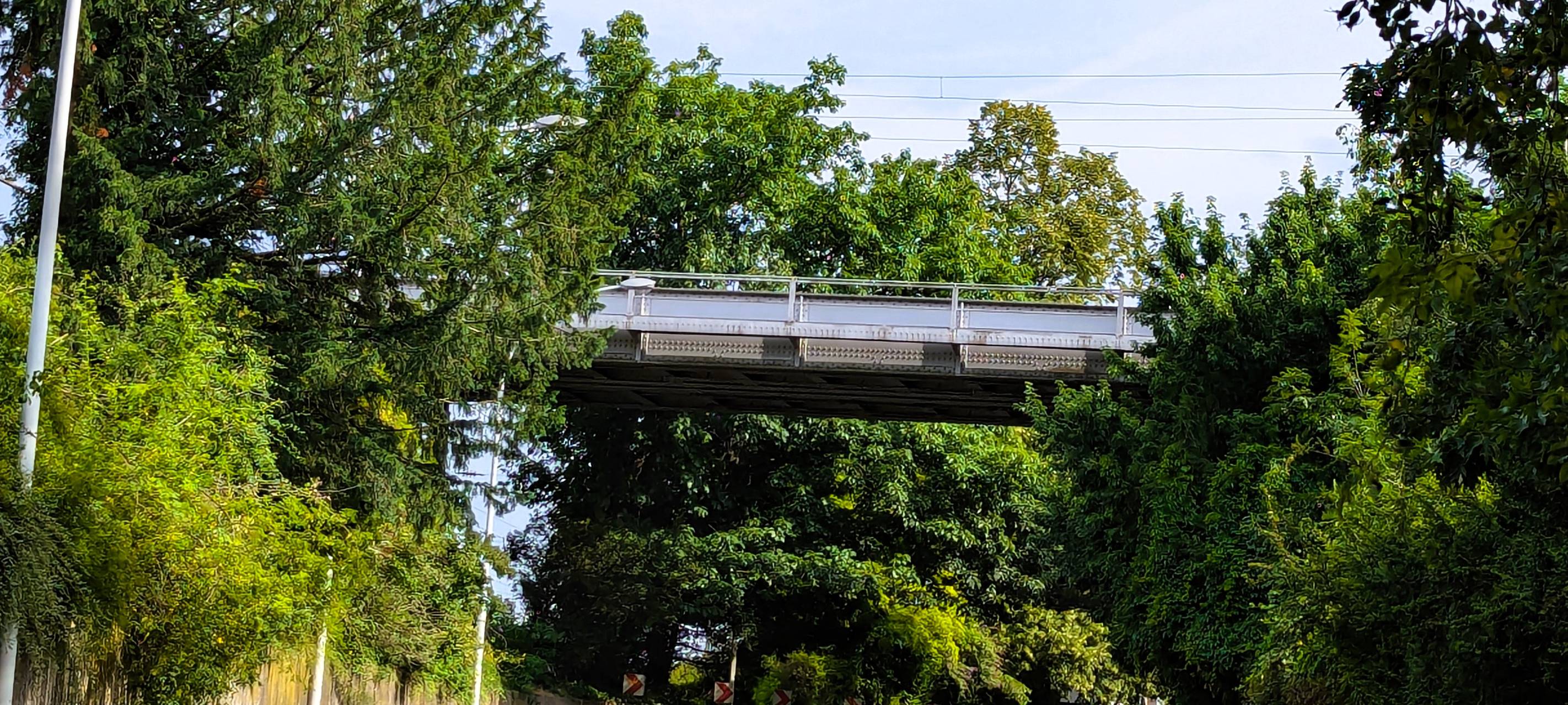 Verkehrsbehinderungen in Brühl: Brückenarbeiten