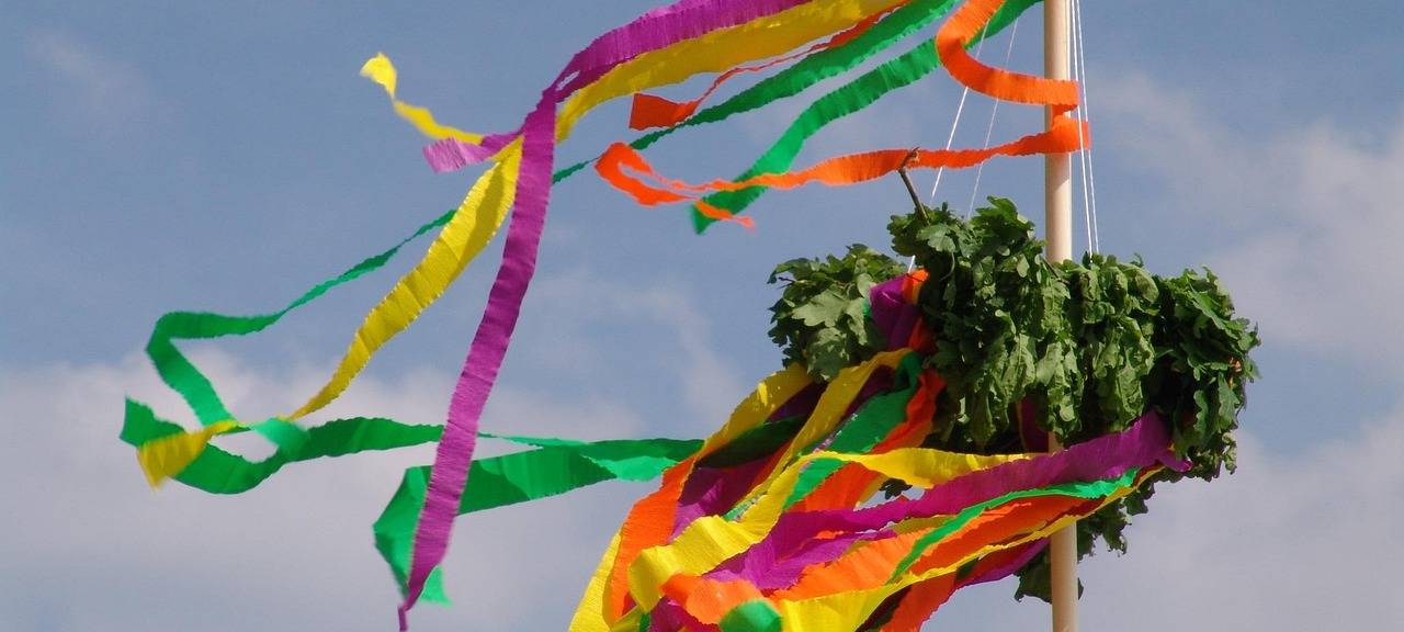 Elsdorf: Kita "Elsbären" feiert Richtfest
