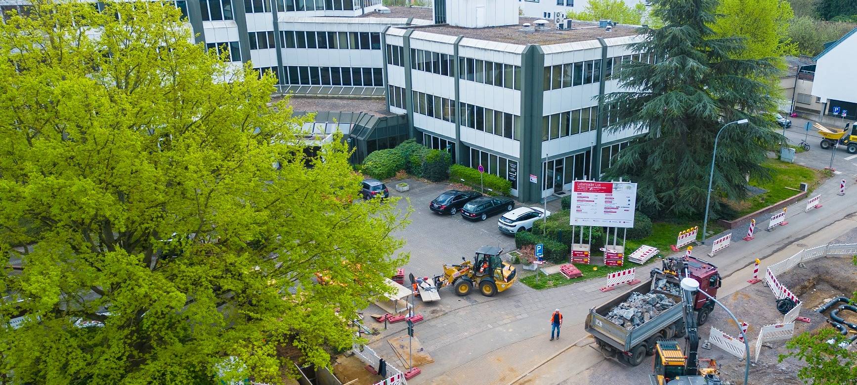 Abriss des AOK-Gebäudes in Hürth-Hermülheim beginnt bald